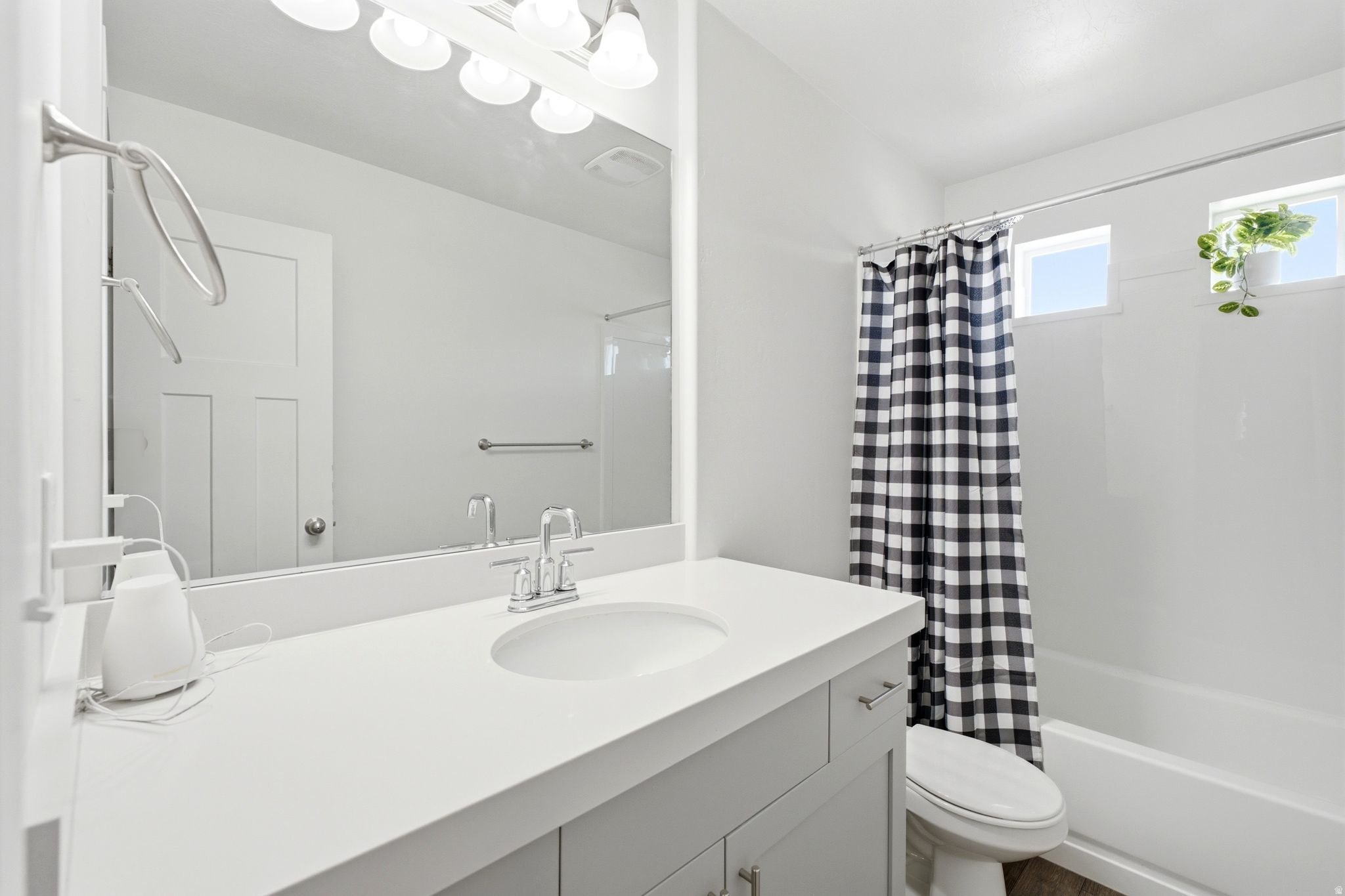 SILVERLAKE - Residential