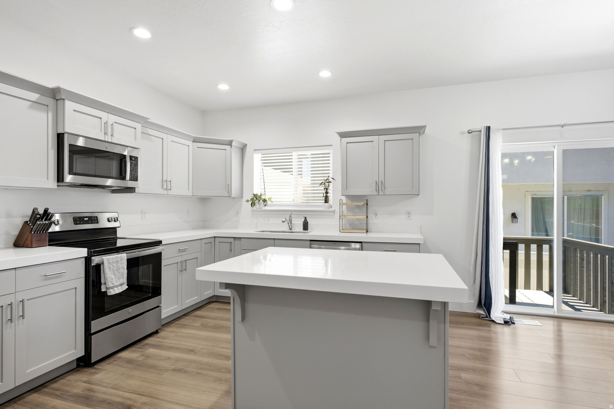 SILVERLAKE - Residential
