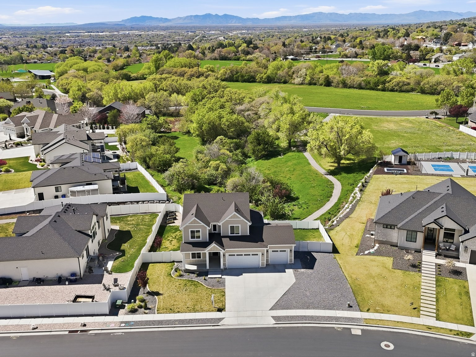 NORTHWOOD HILLS - Residential