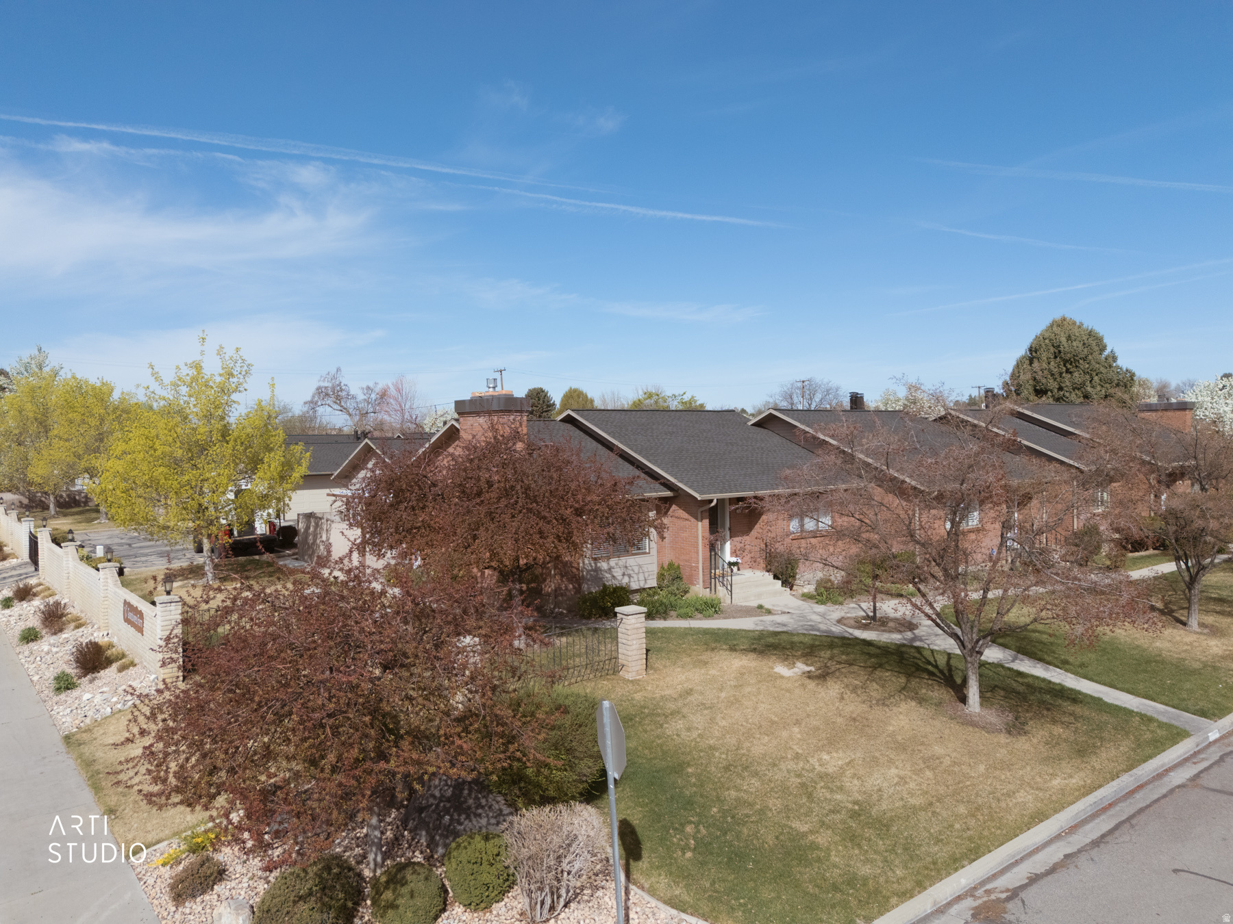 GRANDVIEW FARM CONDO - Residential