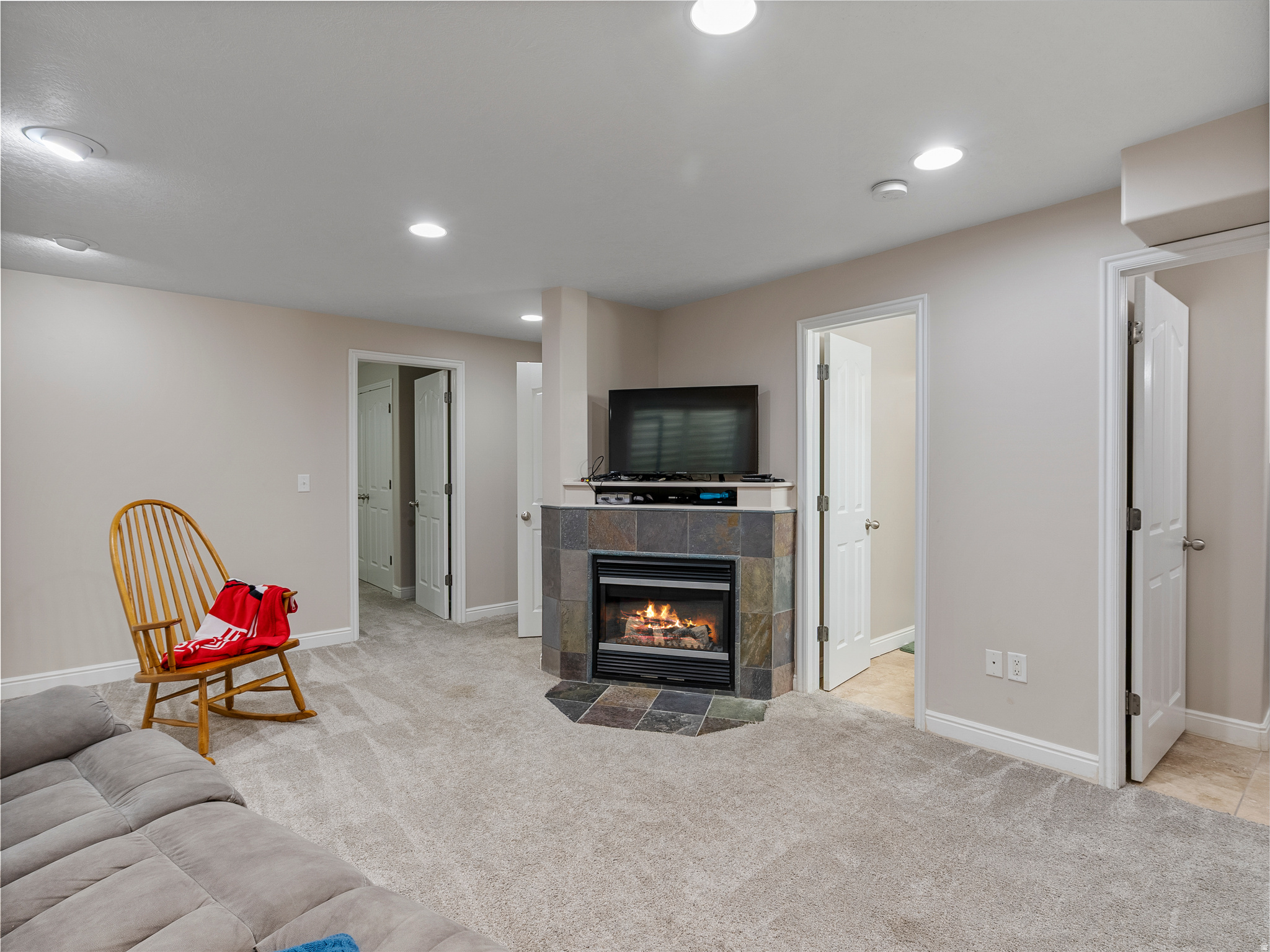 MAPLE RIDGE - Residential
