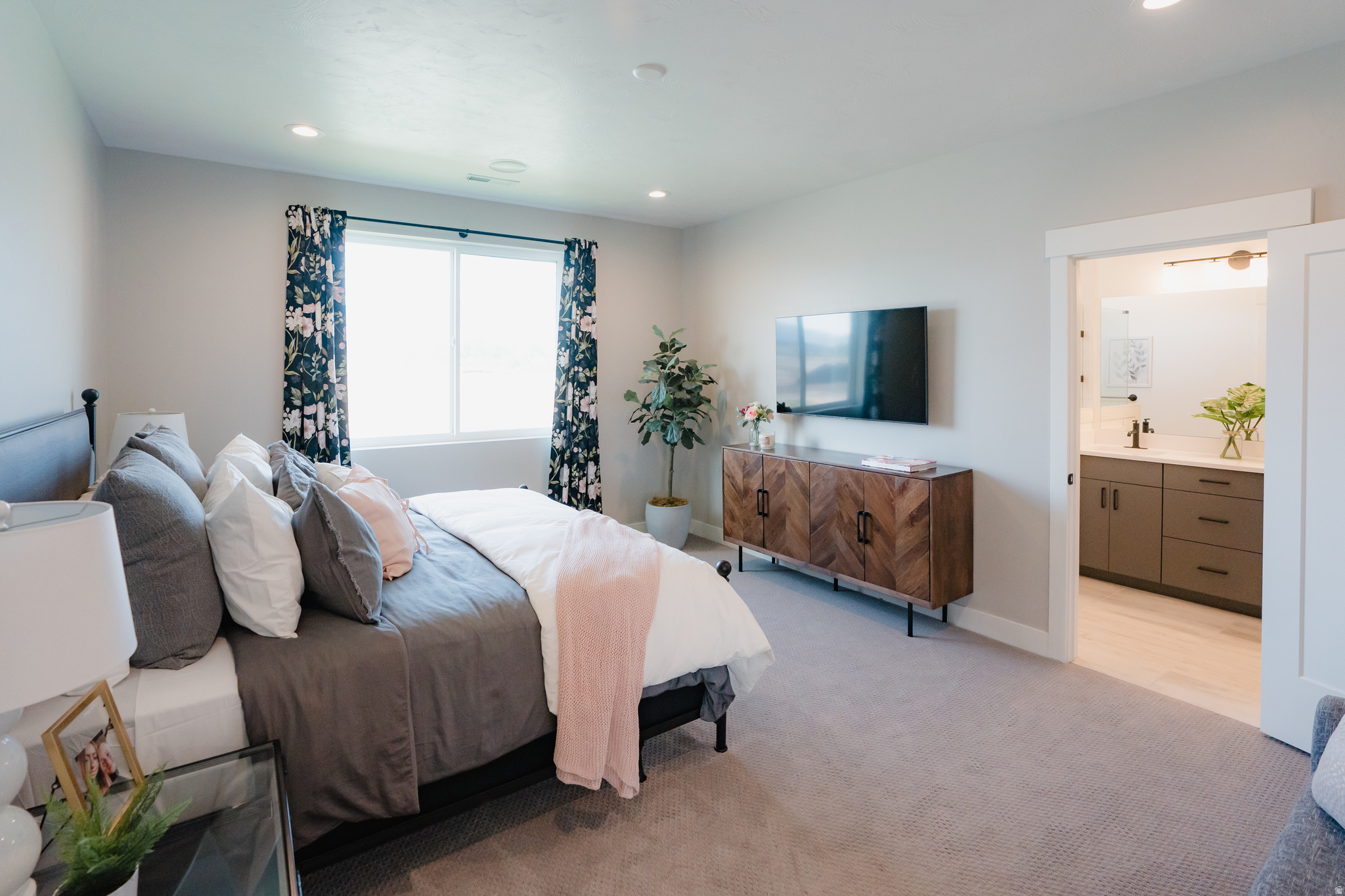 LAKEVIEW FIELDS - Residential