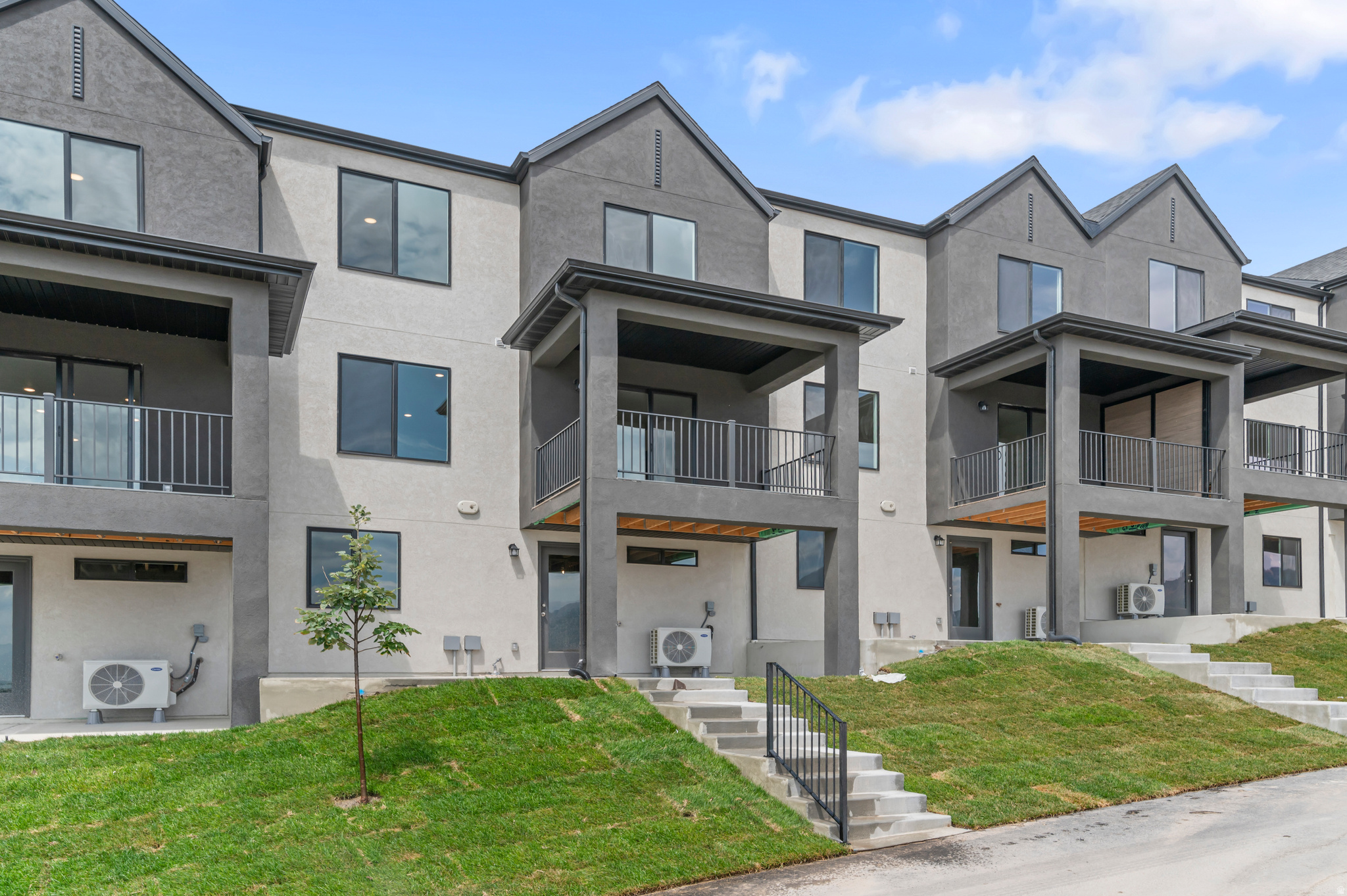 INVERNESS BY D.R. HORTON - Residential