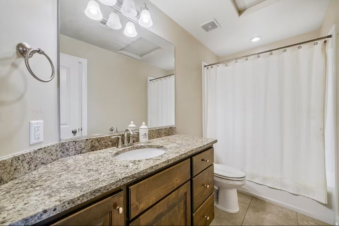 CORAL RIDGE TOWNHOMES PH 3-A - Residential