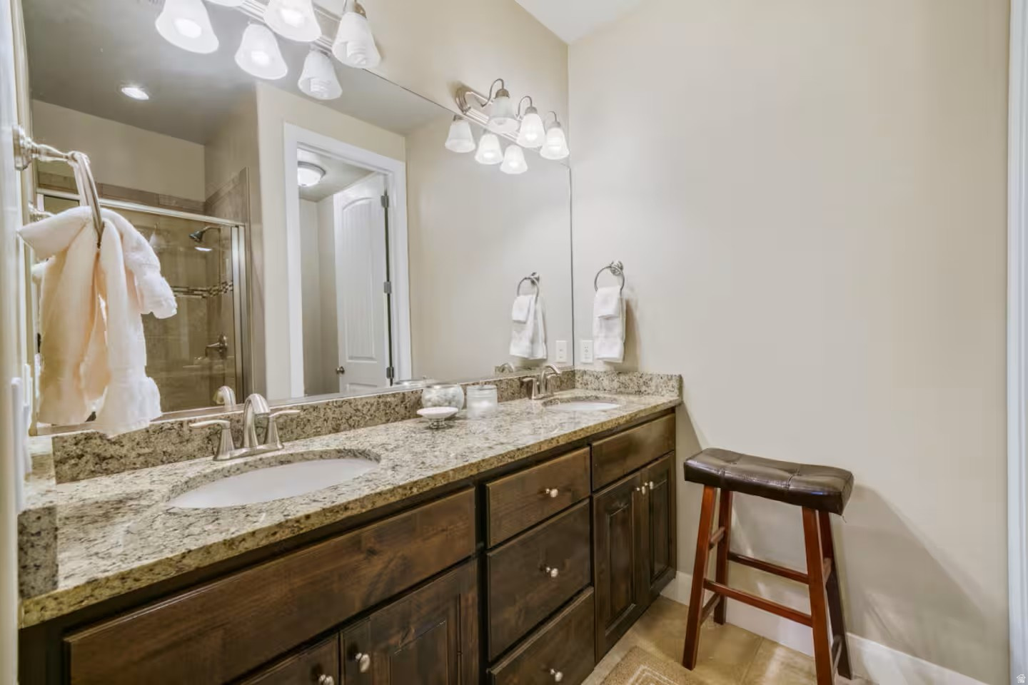 CORAL RIDGE TOWNHOMES PH 3-A - Residential