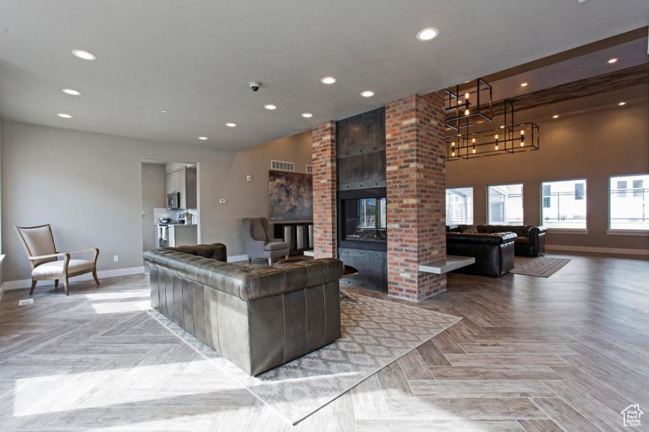 RIDGE @ SPANISH FORK - Residential