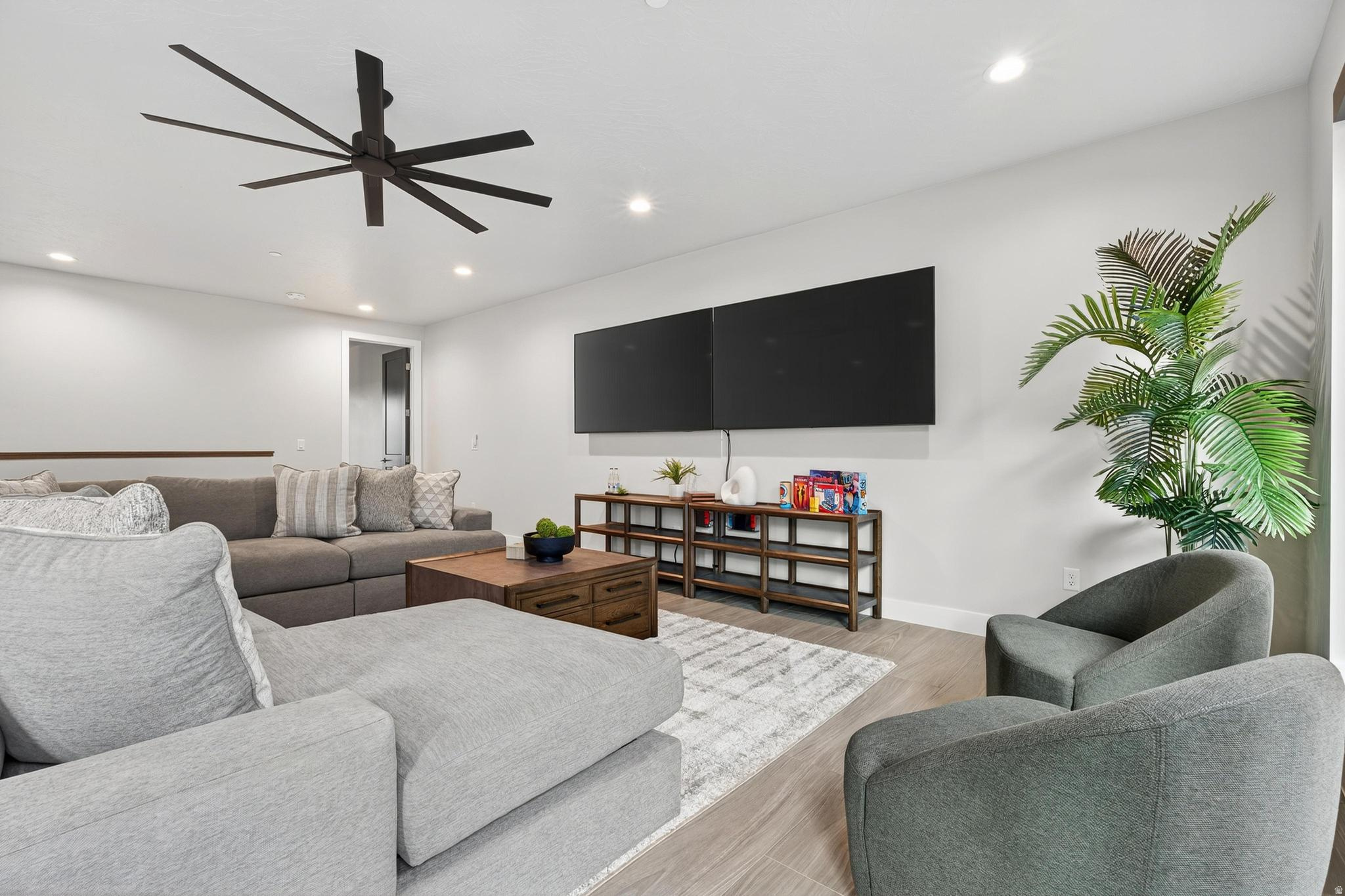 PECAN VALLEY - Residential