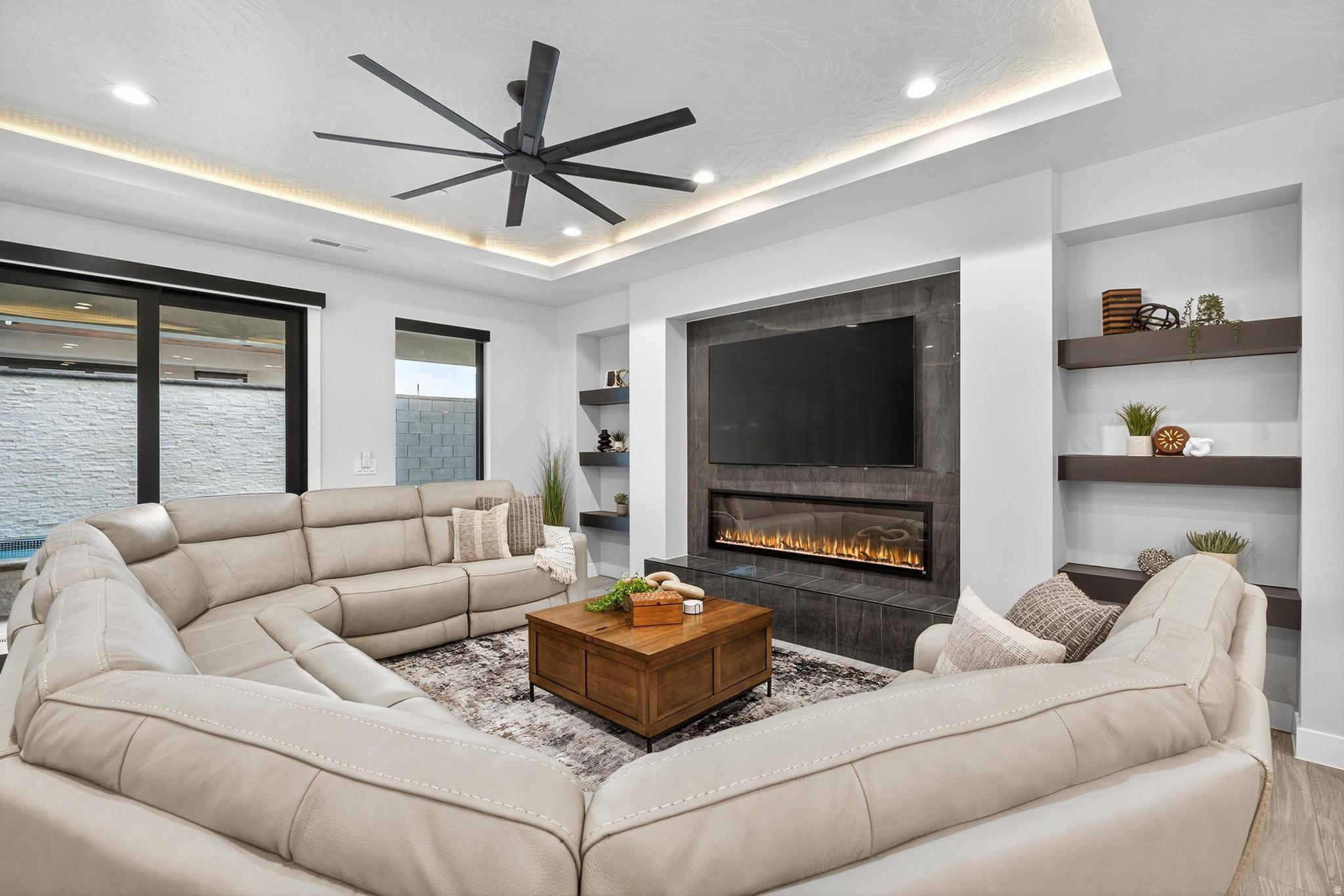 PECAN VALLEY - Residential