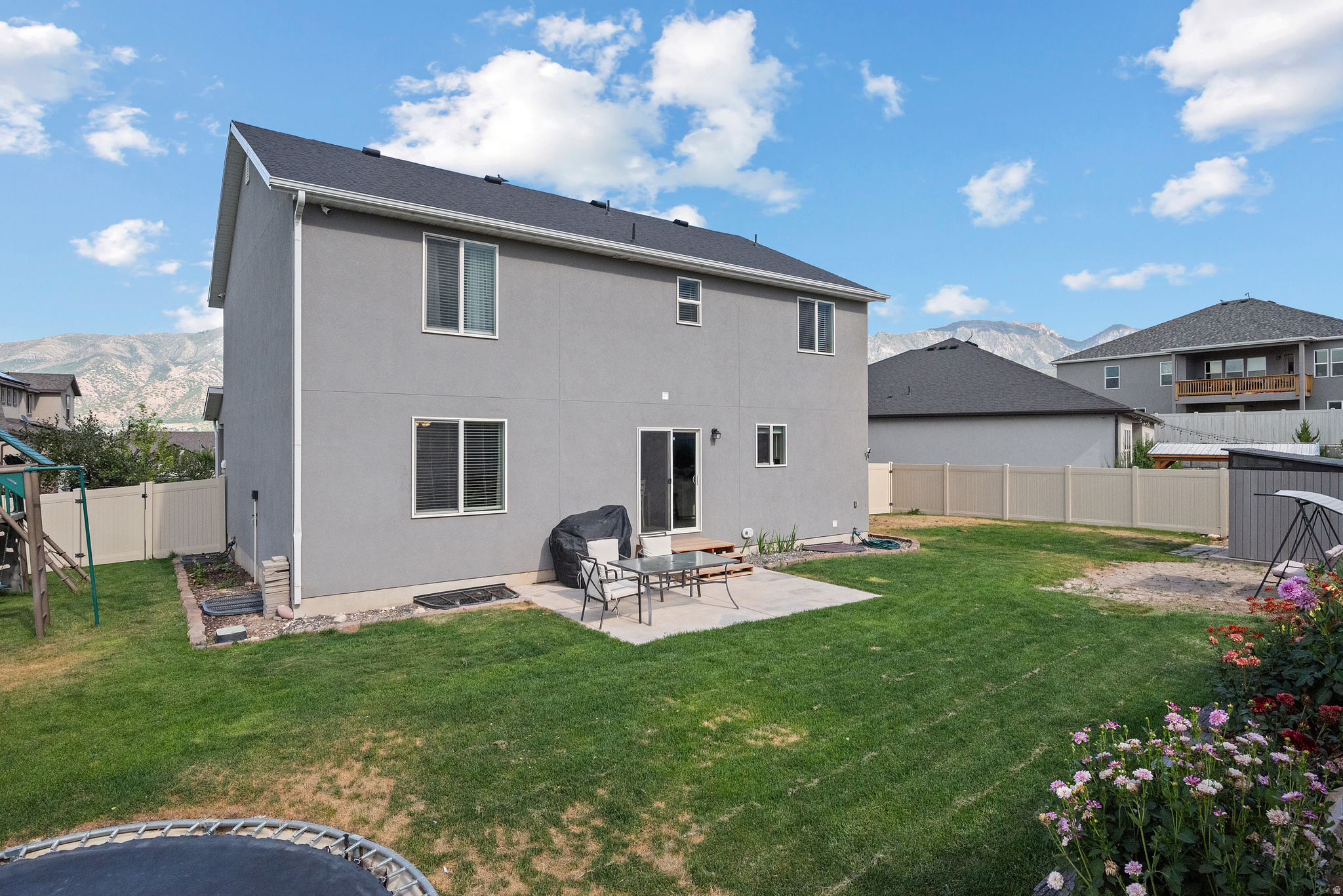 RIDGE - Residential