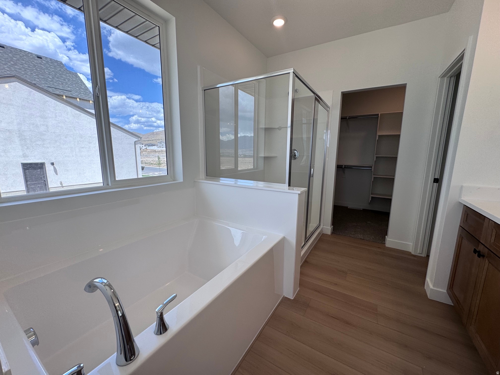 SCARLET RIDGE - Residential