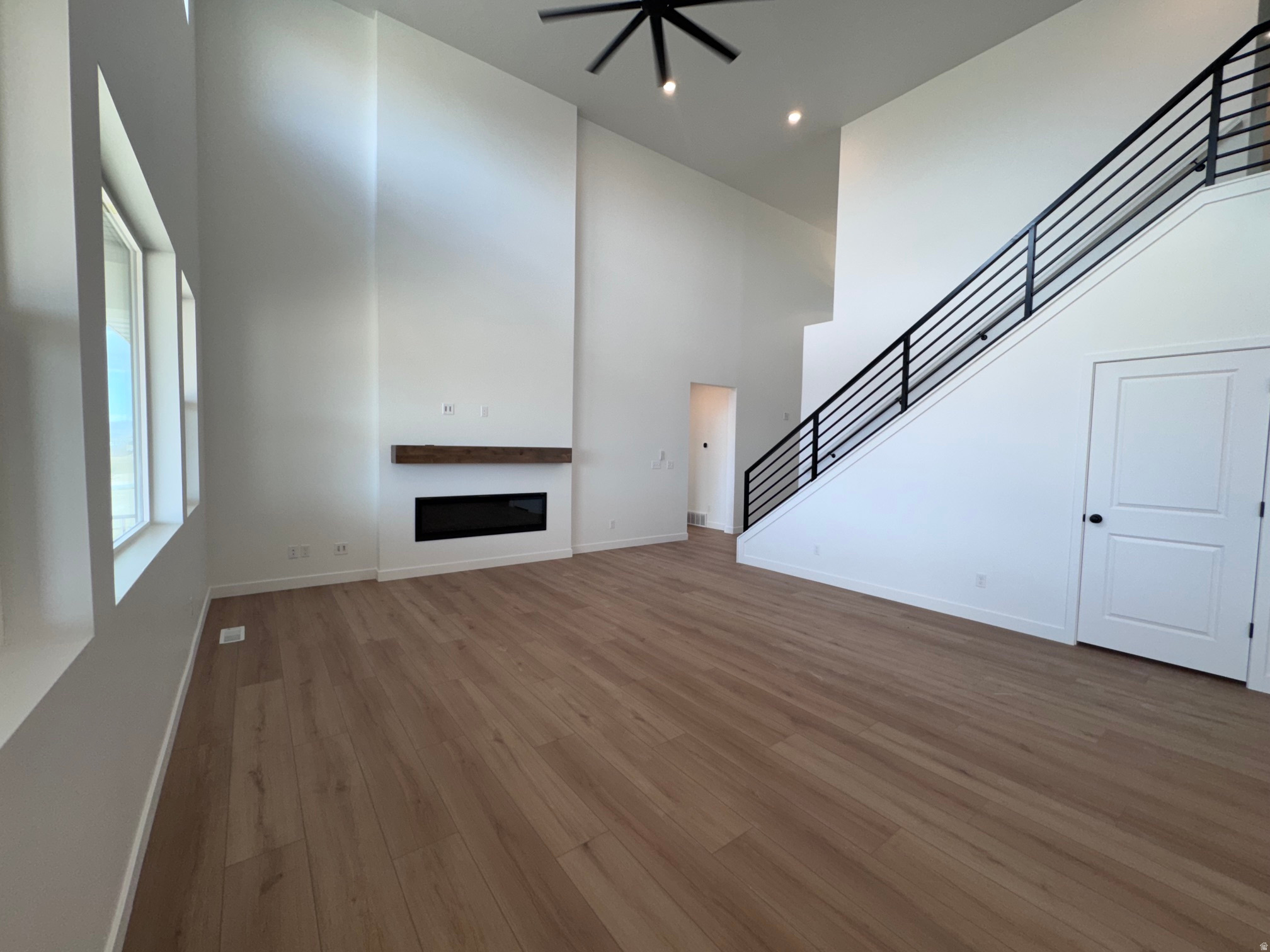 SCARLET RIDGE - Residential