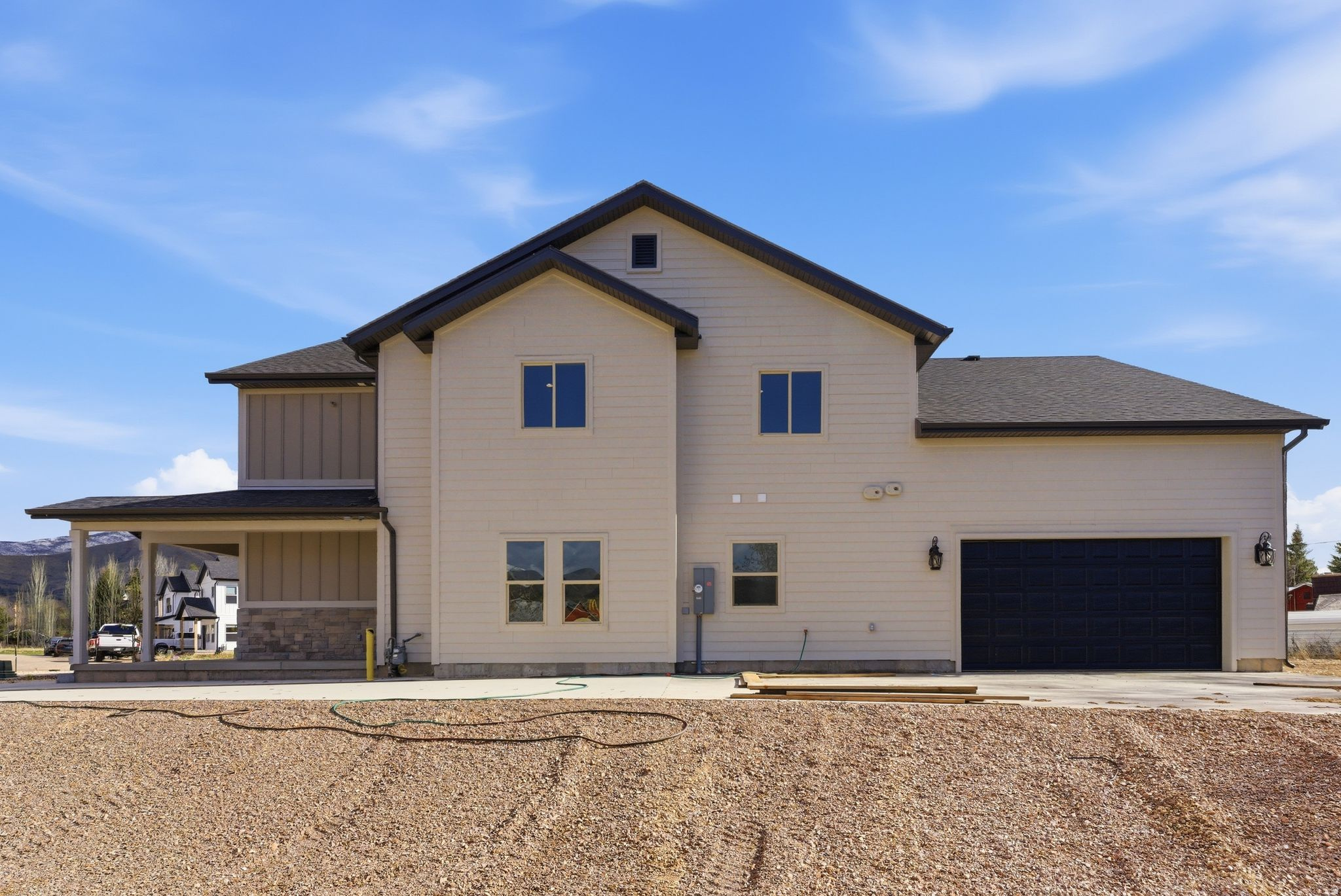 MOUNTAIN HORIZON - Residential