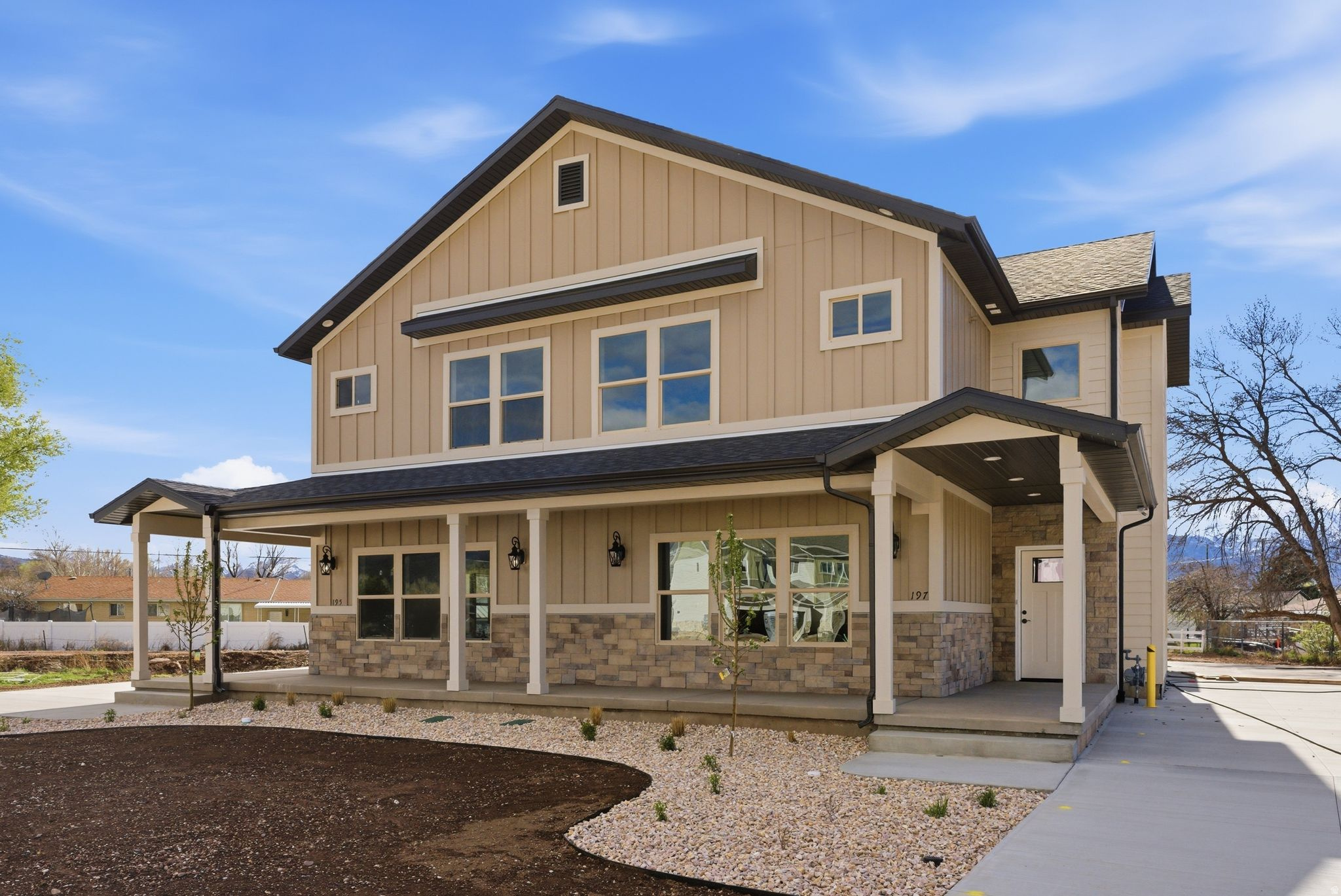 MOUNTAIN HORIZON - Residential