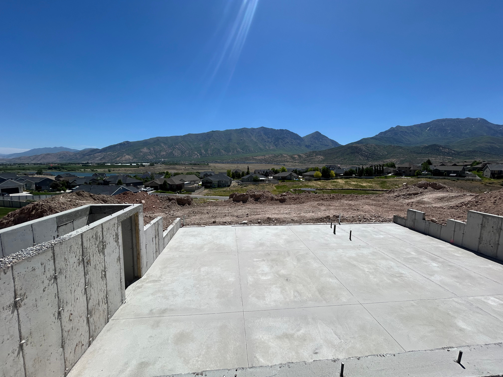 VISTAS AT SUMMIT RDG - Residential