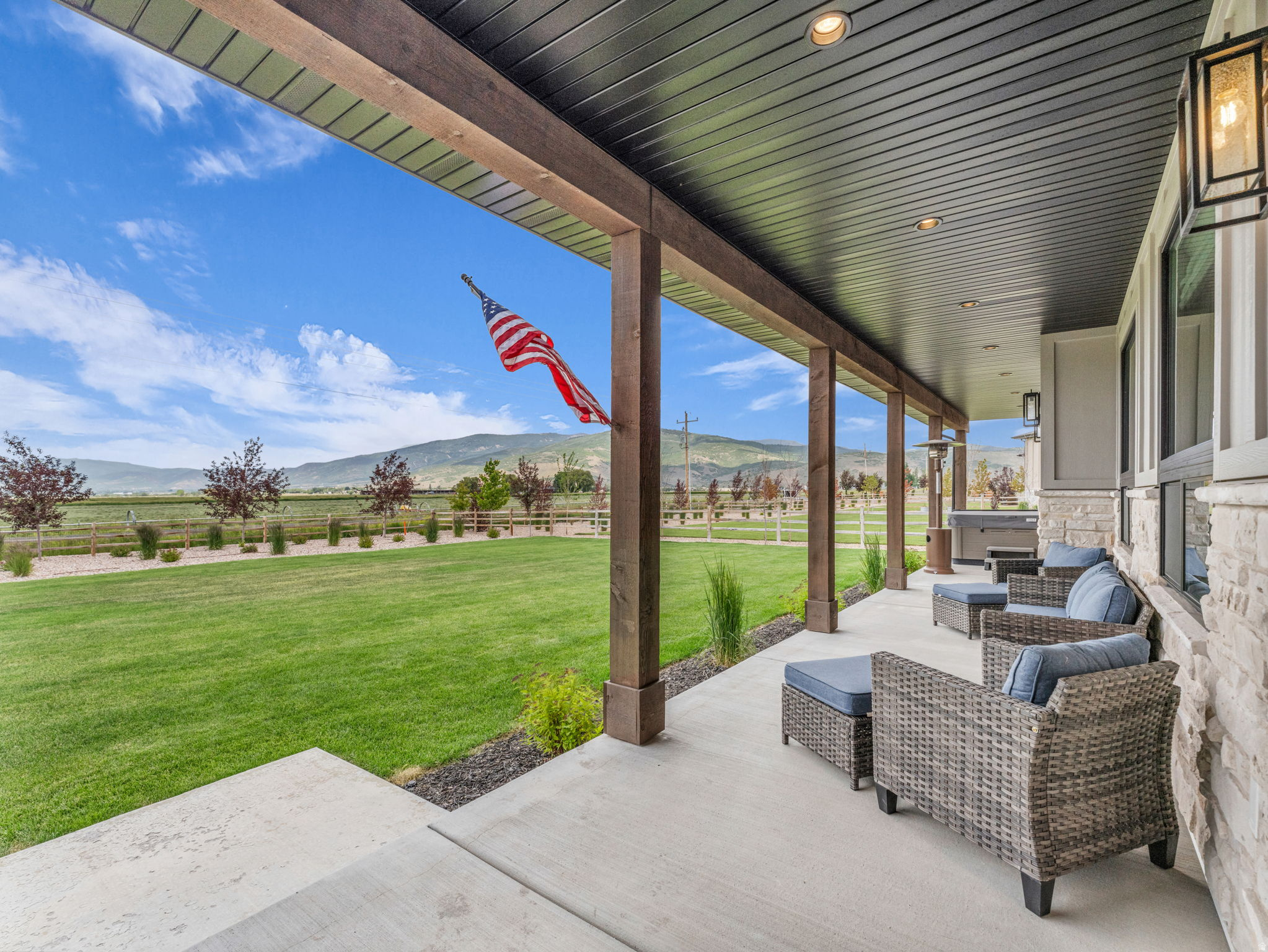 HART CROSSING - Residential
