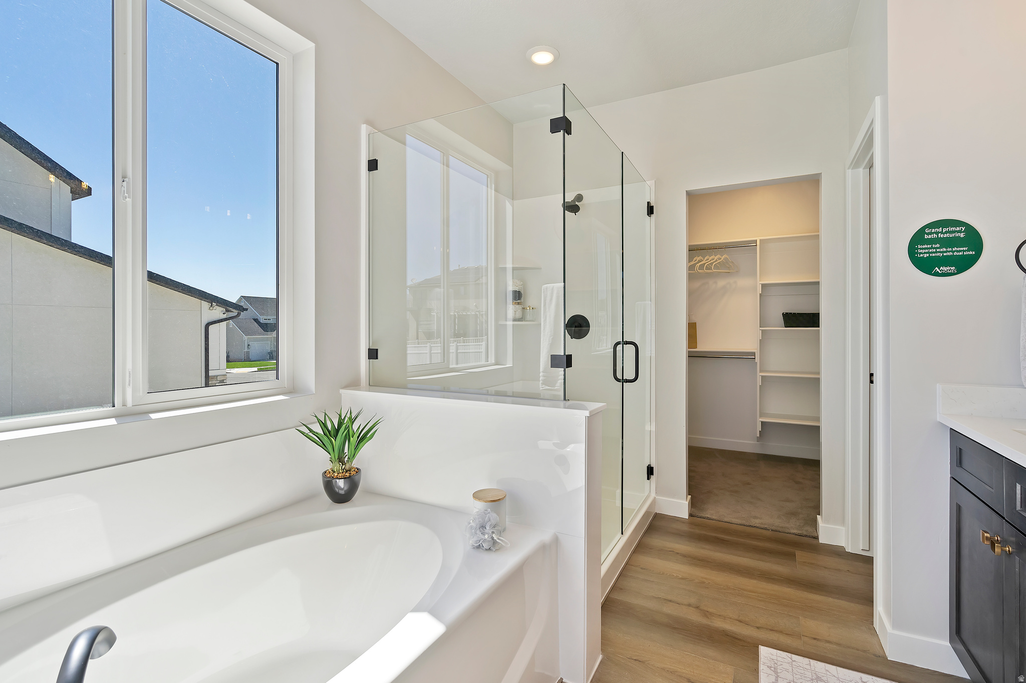 SCARLET RIDGE - Residential