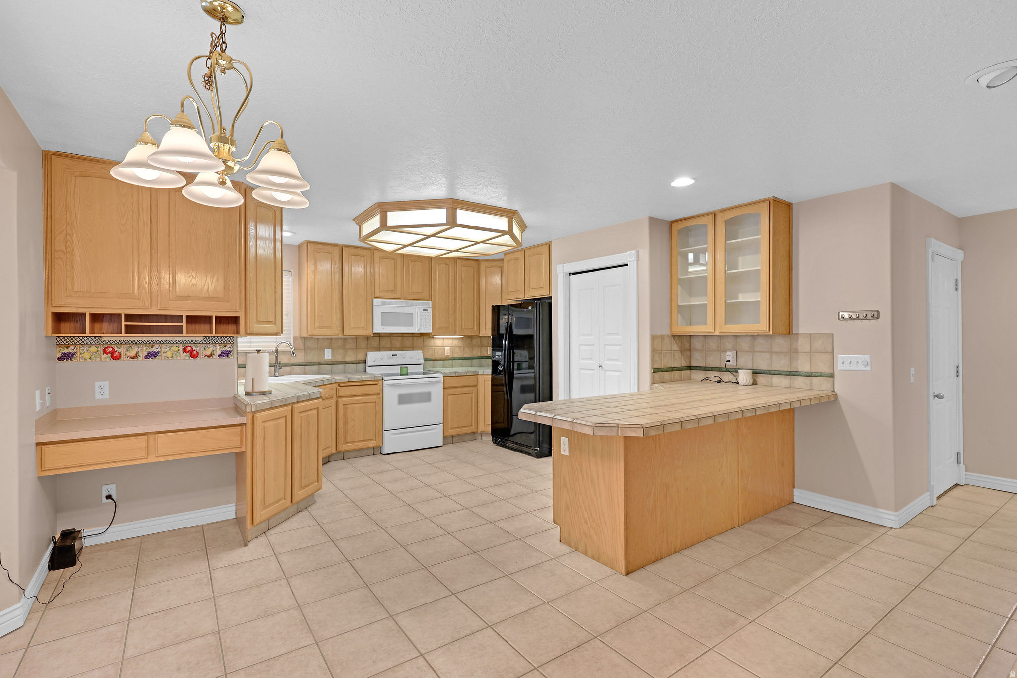 MOUNTAIN CREEK ESTATES - Residential