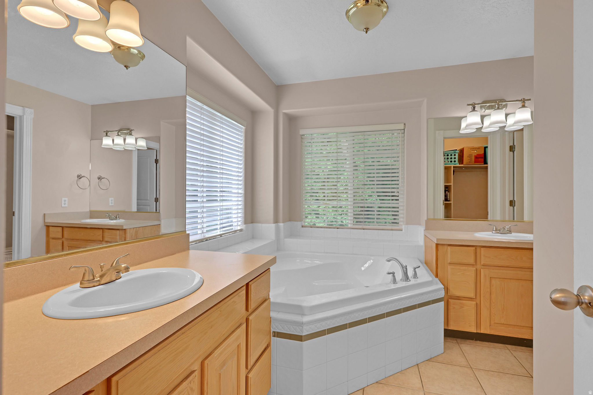 MOUNTAIN CREEK ESTATES - Residential