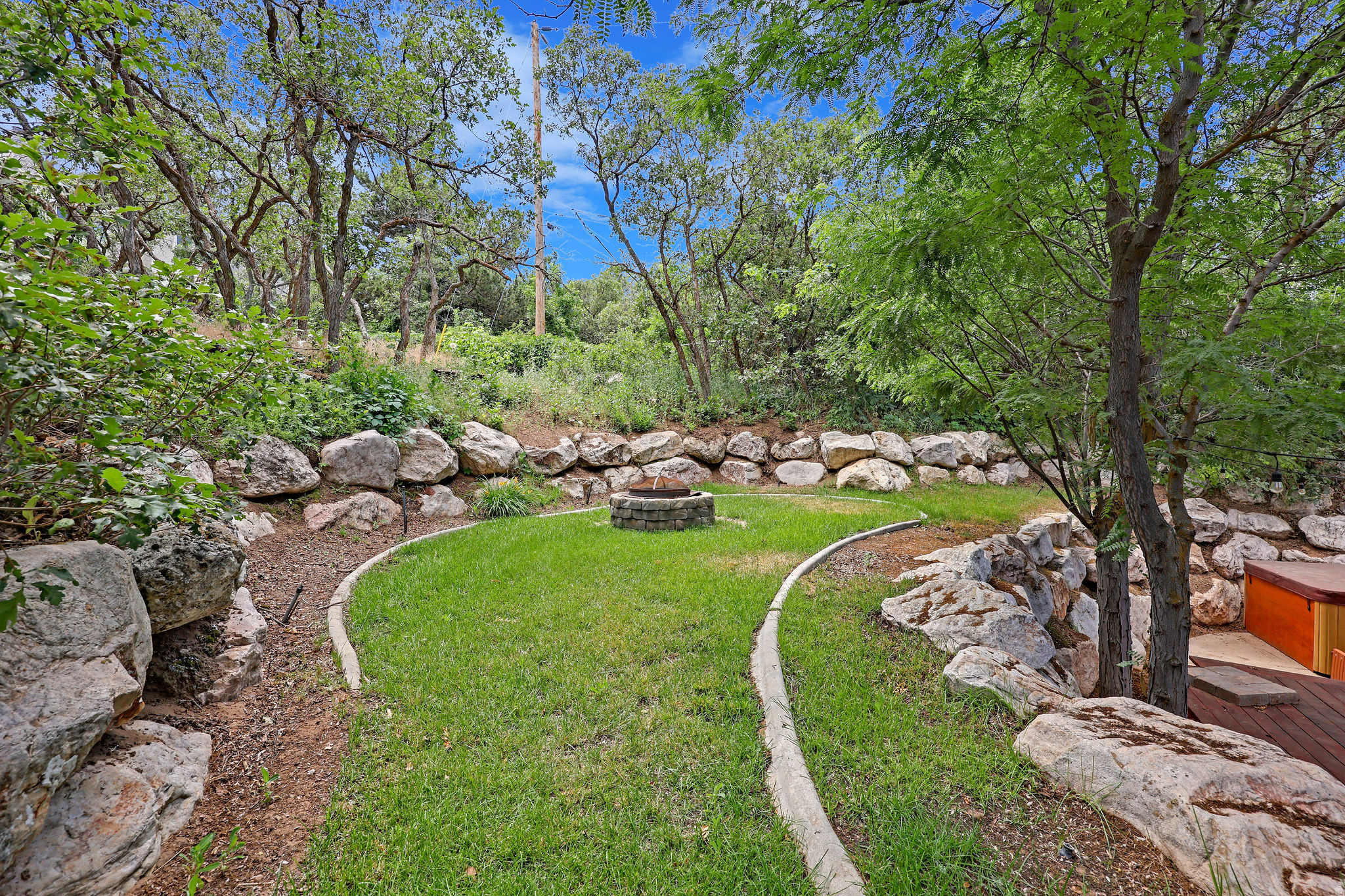 MOUNTAIN CREEK ESTATES - Residential