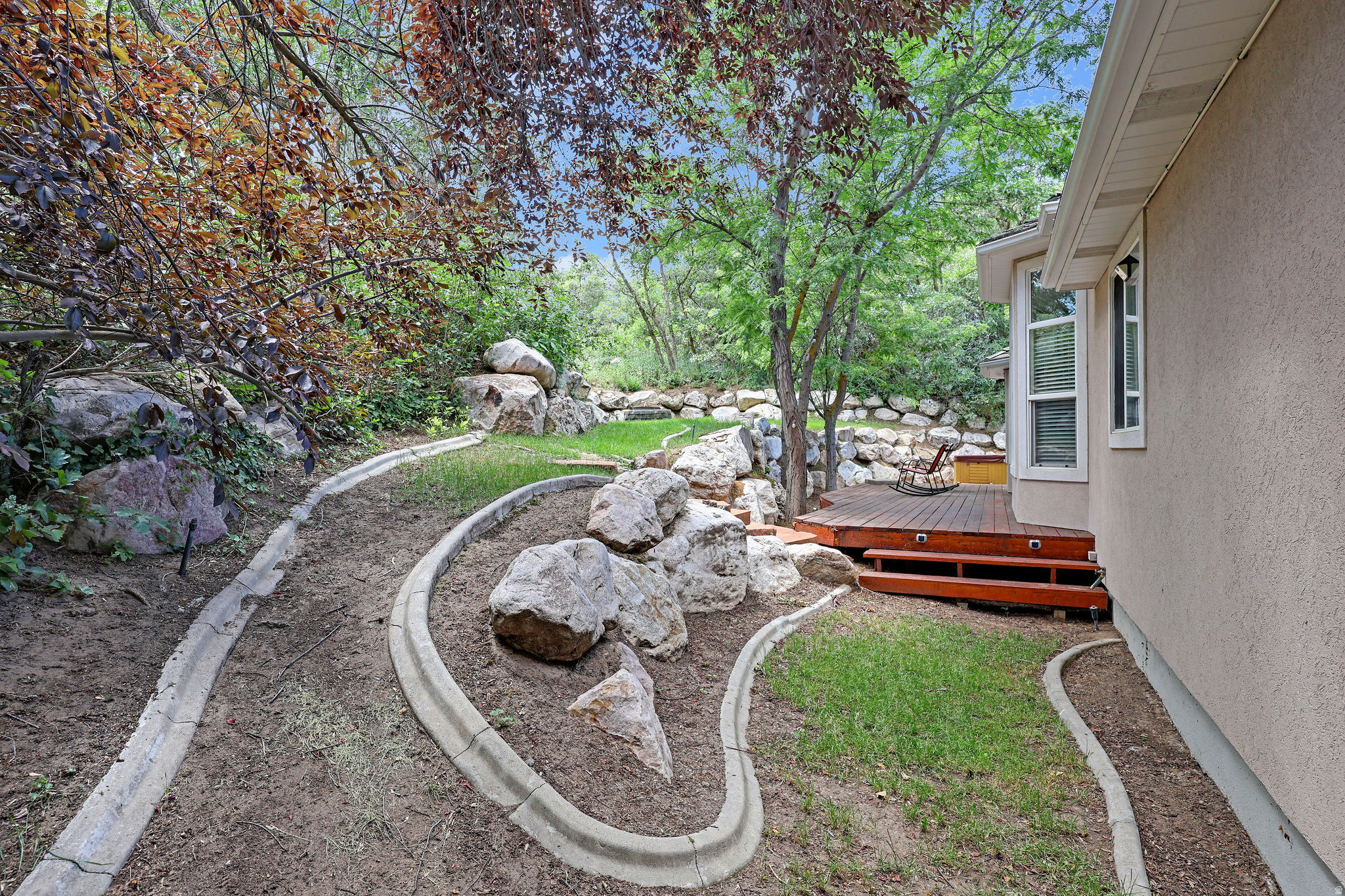 MOUNTAIN CREEK ESTATES - Residential