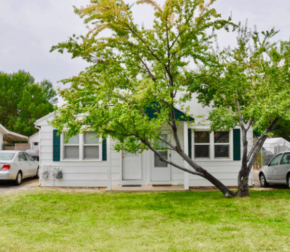 Great Legal Duplex in Orem! Perfect Investment Opportunity - Easy to Rent! Just Minutes Away from UVU and BYU! Includes a Fully Fenced Backyard with Storage Sheds and Detached One Car Garage. A New Main Sewer Line was installed in 2017. Close to Shopping, Schools, Murdock Canal Trail, and Provo Canyon. Don't Miss Out on this Opportunity!!
