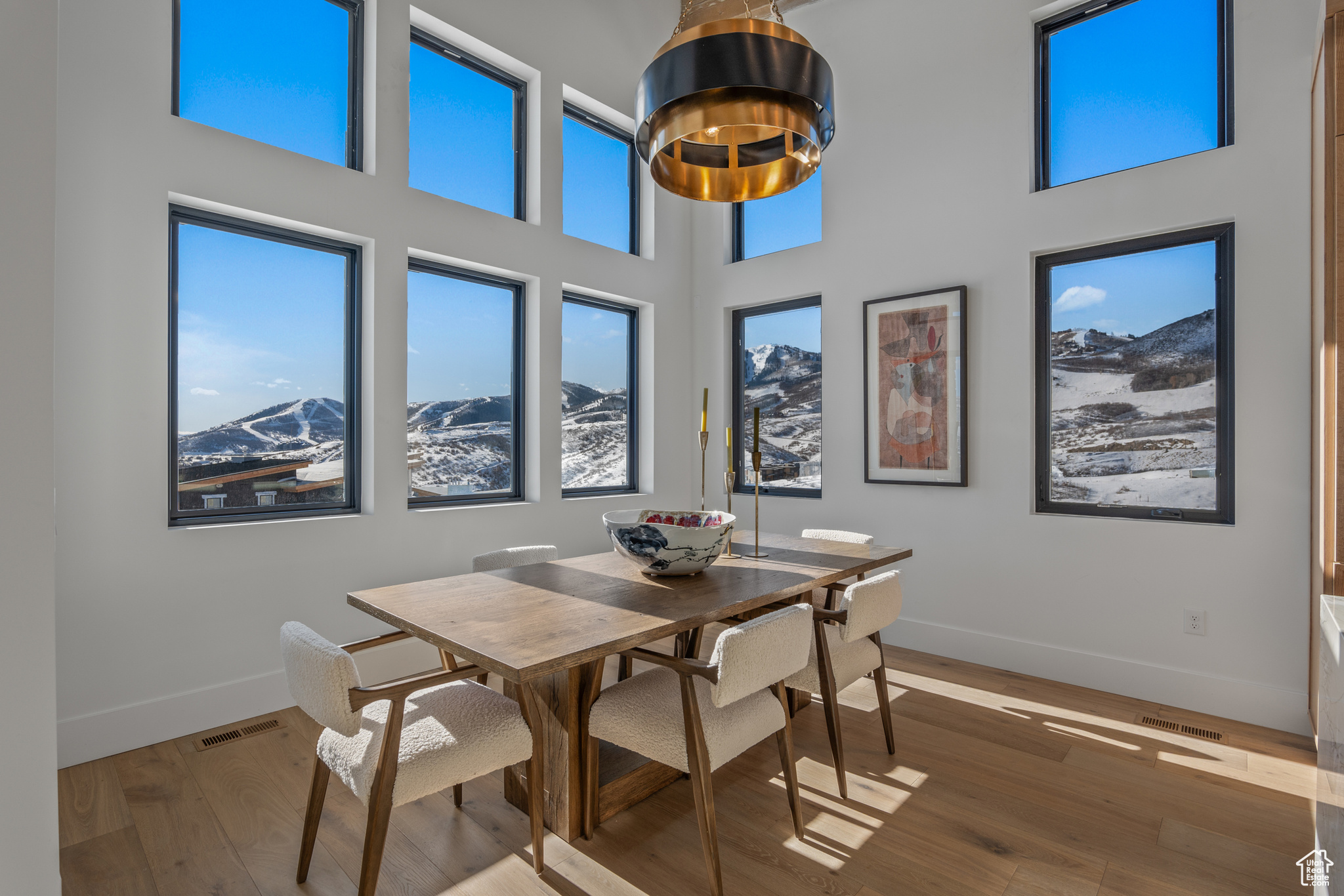 AMANTI LAGO - Residential