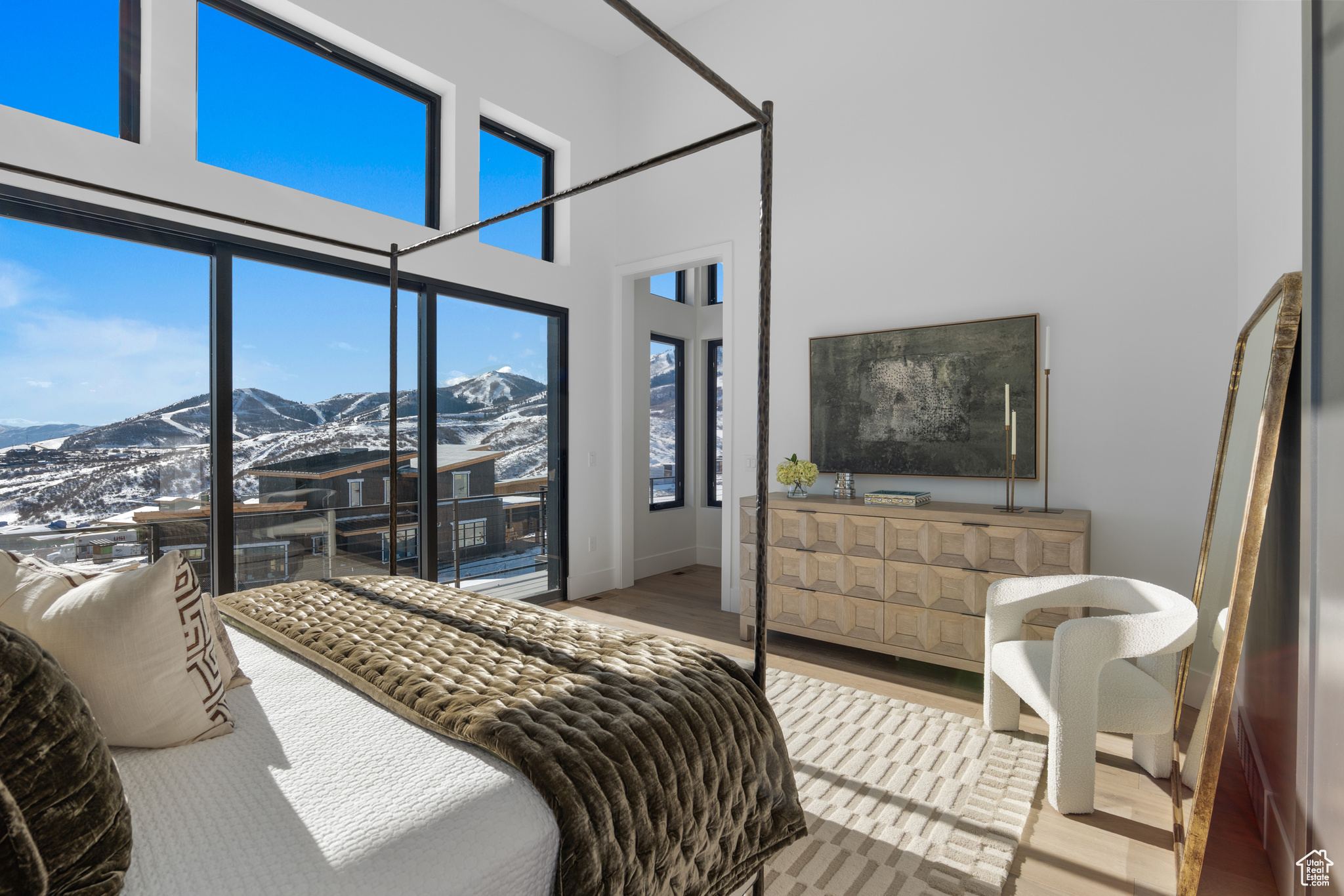 AMANTI LAGO - Residential