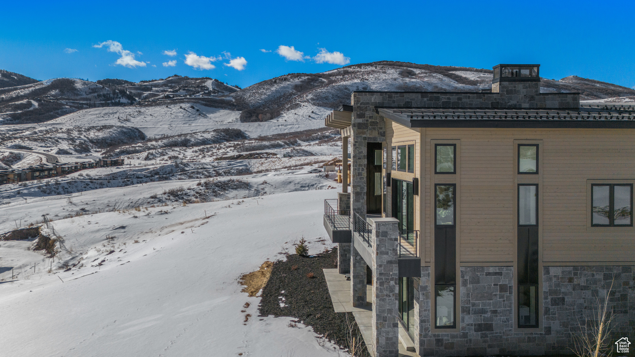 AMANTI LAGO - Residential