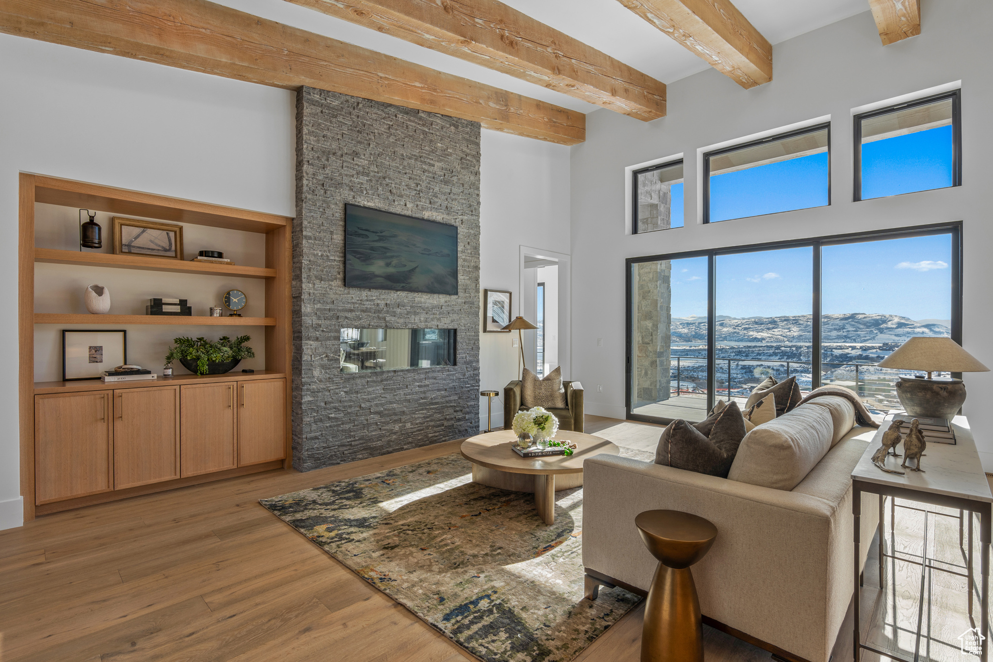 AMANTI LAGO - Residential