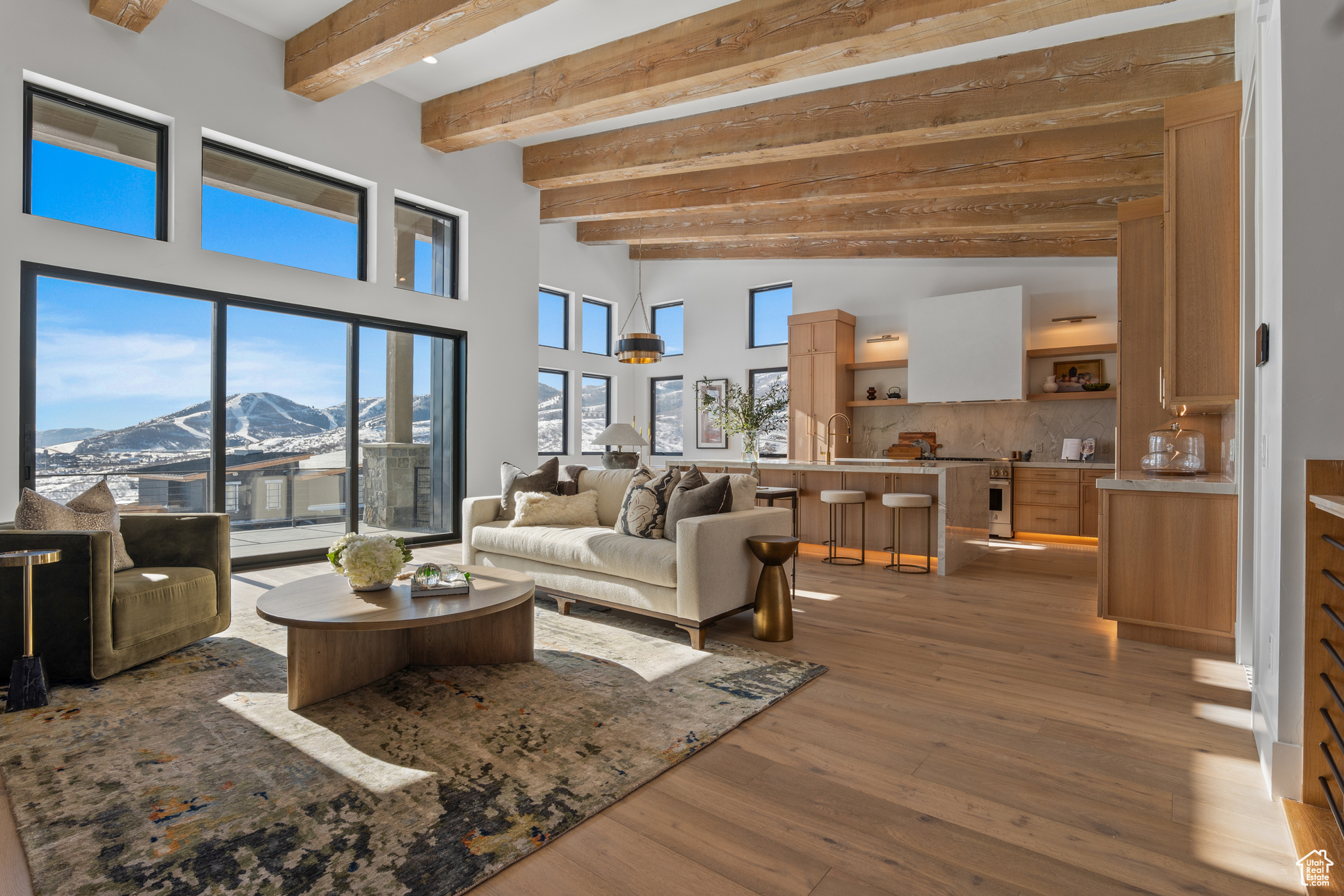 AMANTI LAGO - Residential