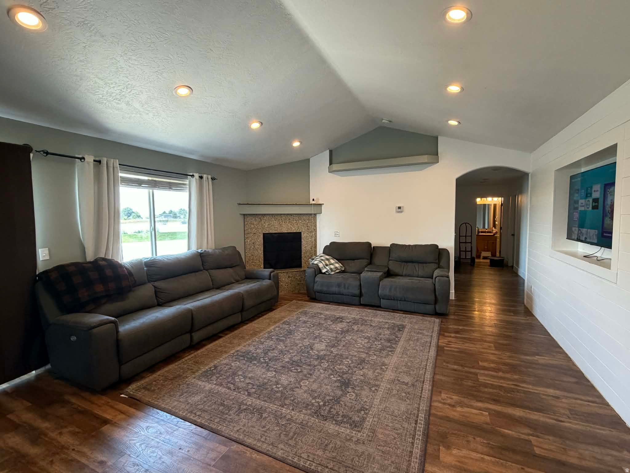 CHERRY RIDGE - Residential
