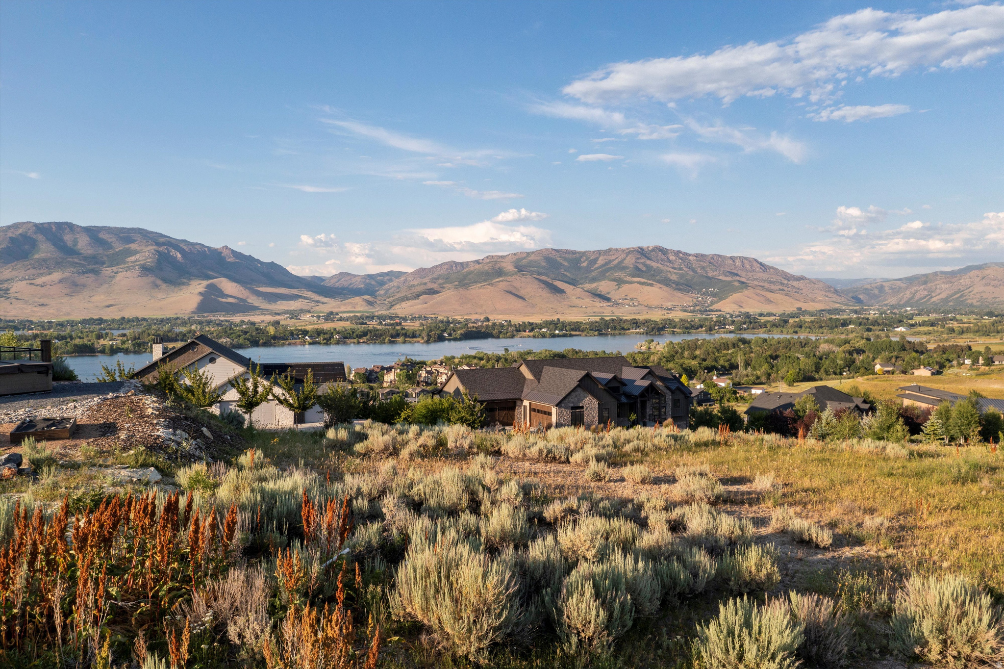 CHALETS AT EDGEWATER - Land