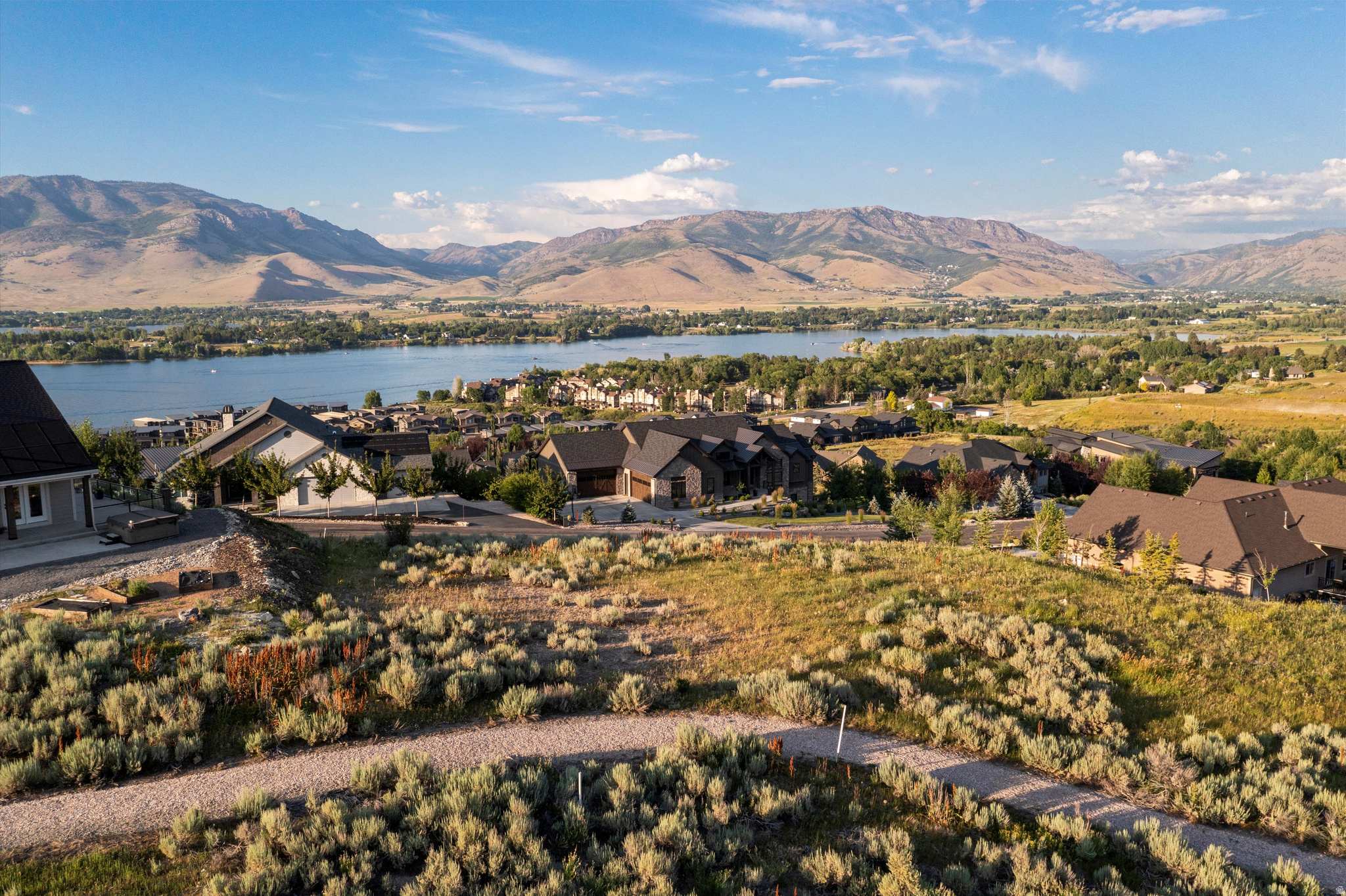 CHALETS AT EDGEWATER - Land
