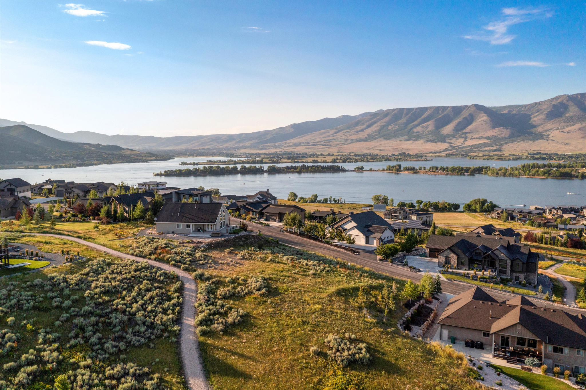 CHALETS AT EDGEWATER - Land