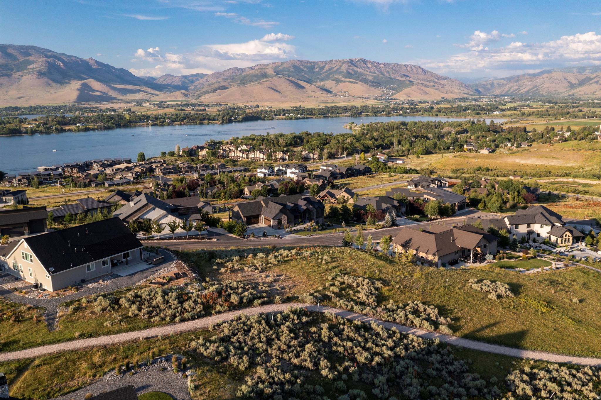 CHALETS AT EDGEWATER - Land