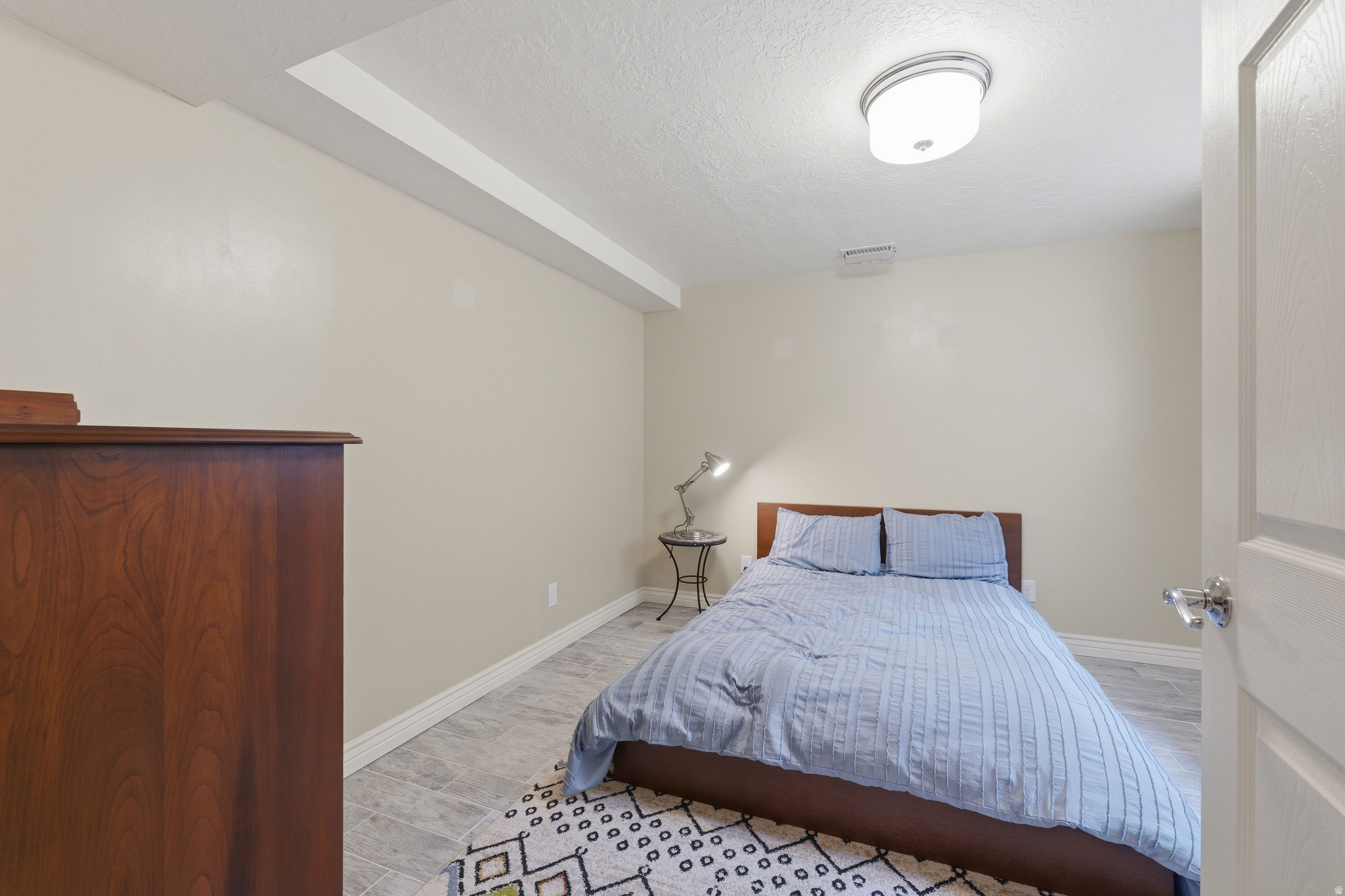 VILLAS OF COUNTRY LA - Residential