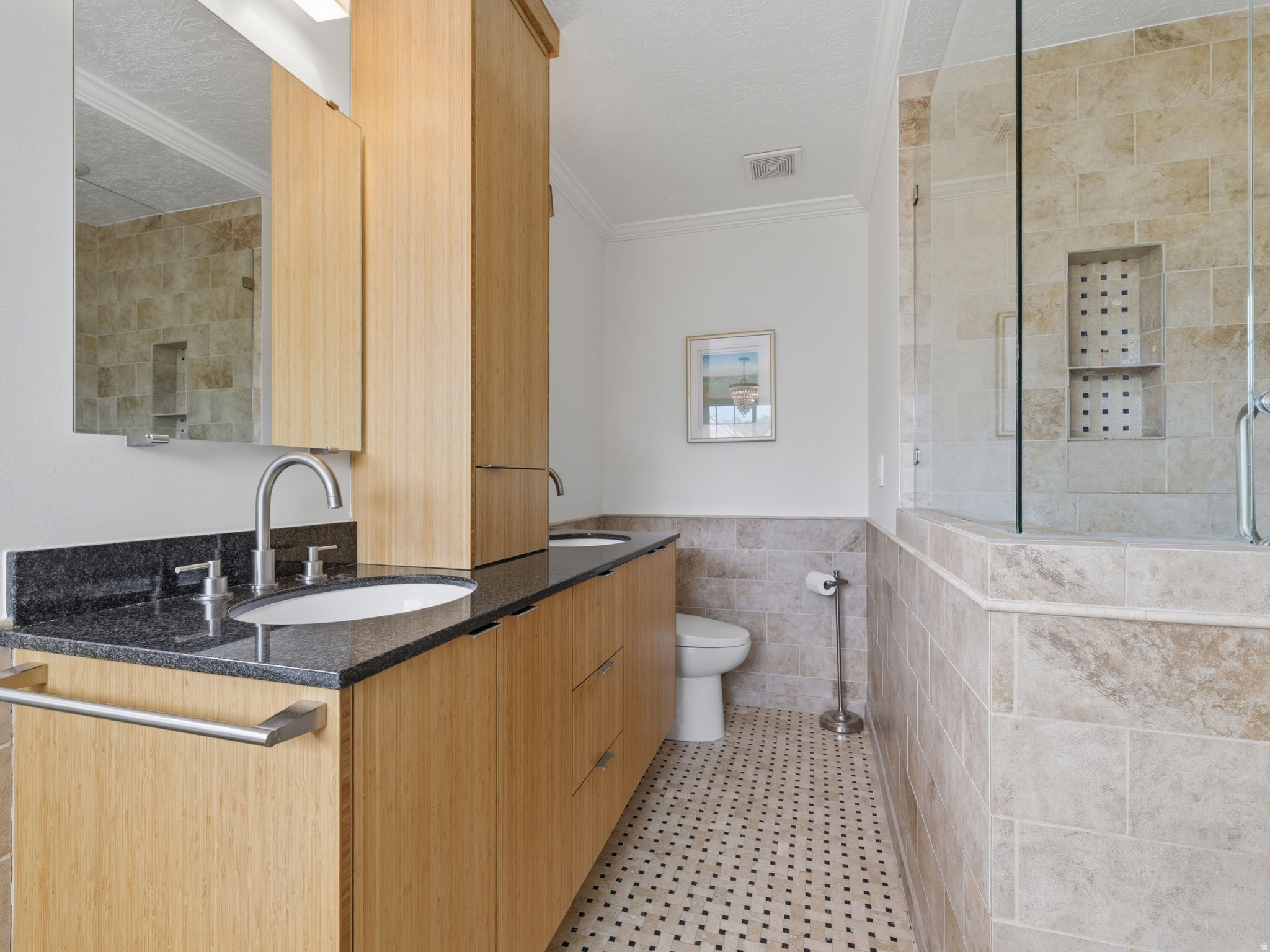 VILLAS OF COUNTRY LA - Residential