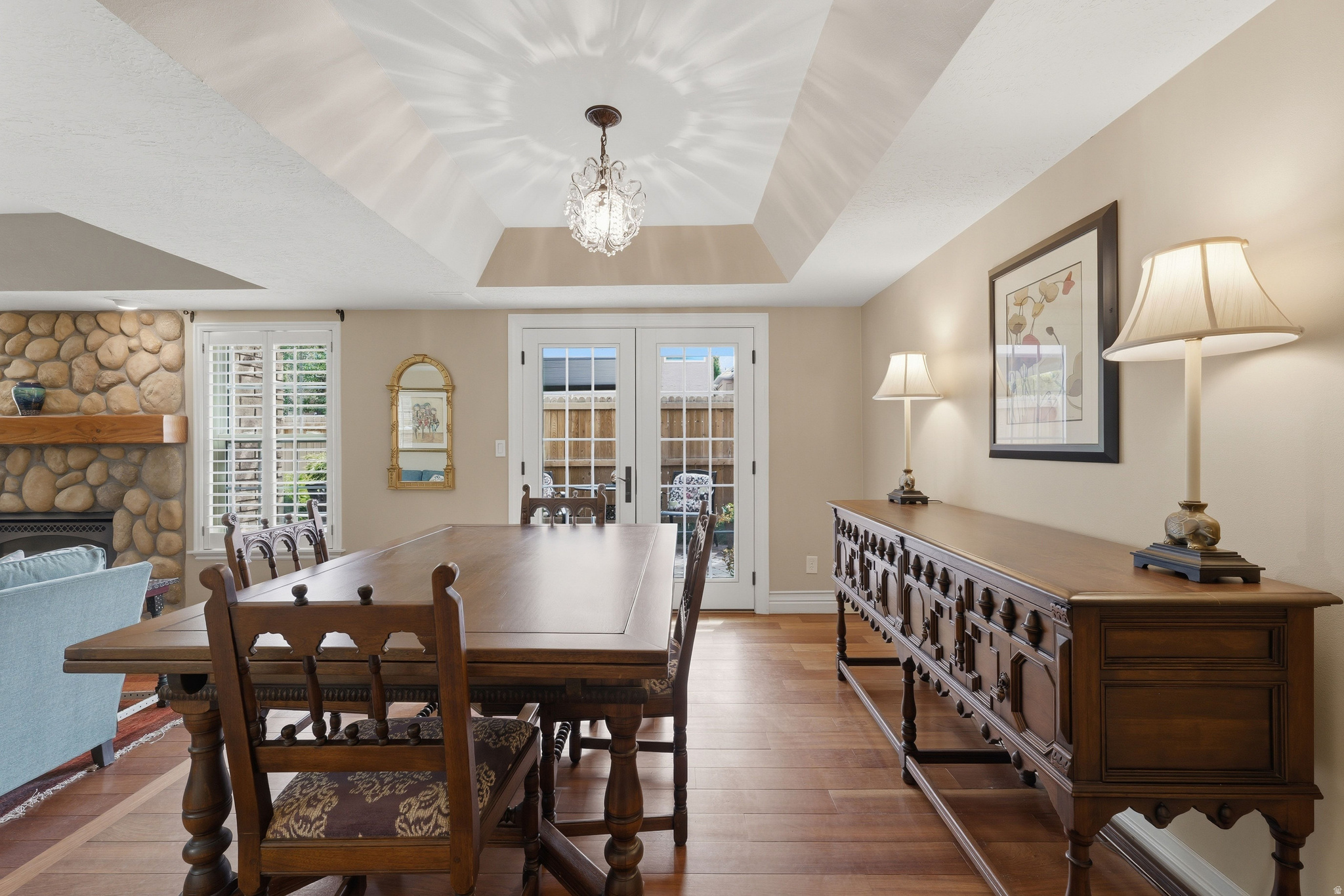 VILLAS OF COUNTRY LA - Residential