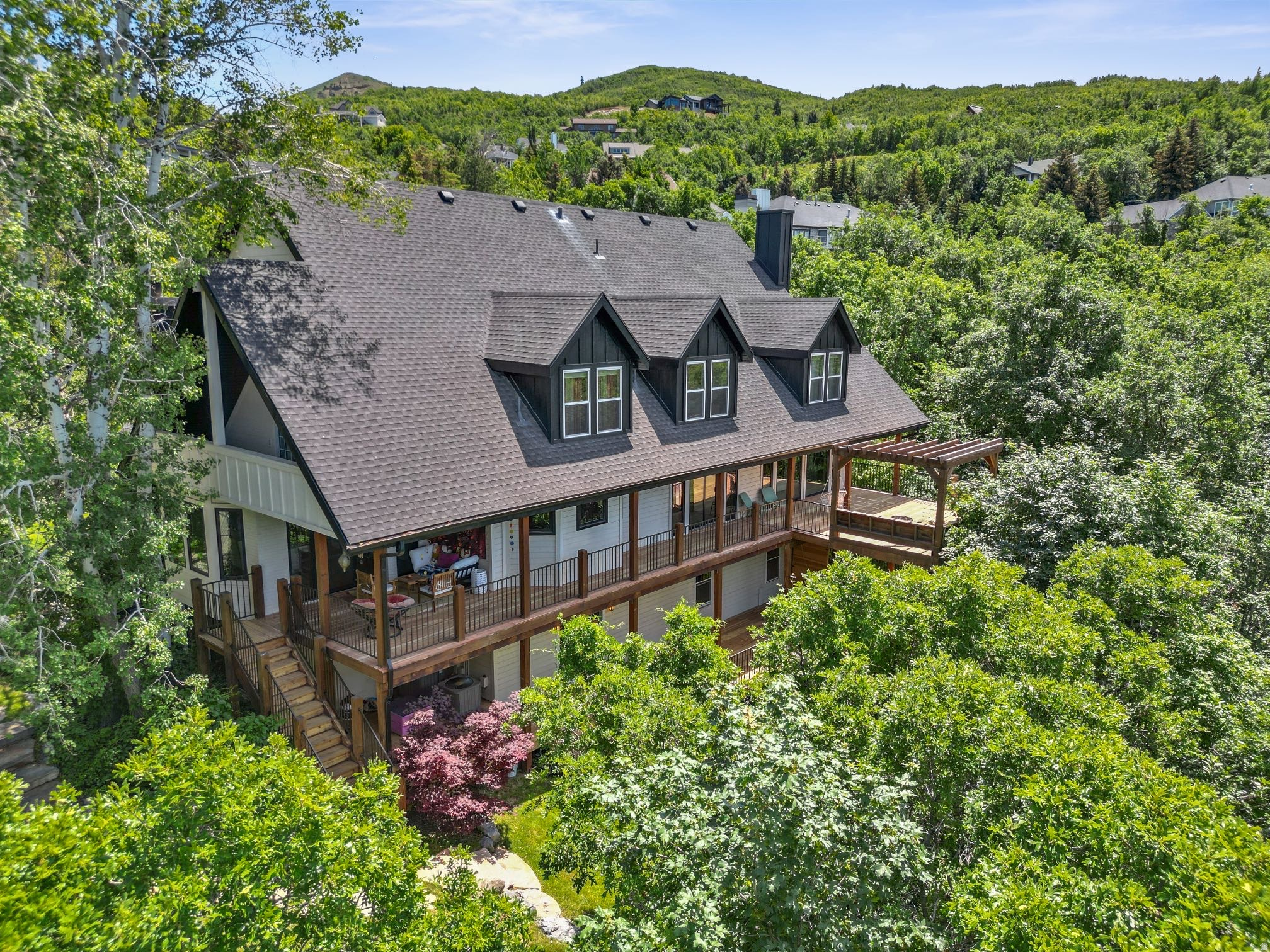 MAPLE COVE - Residential