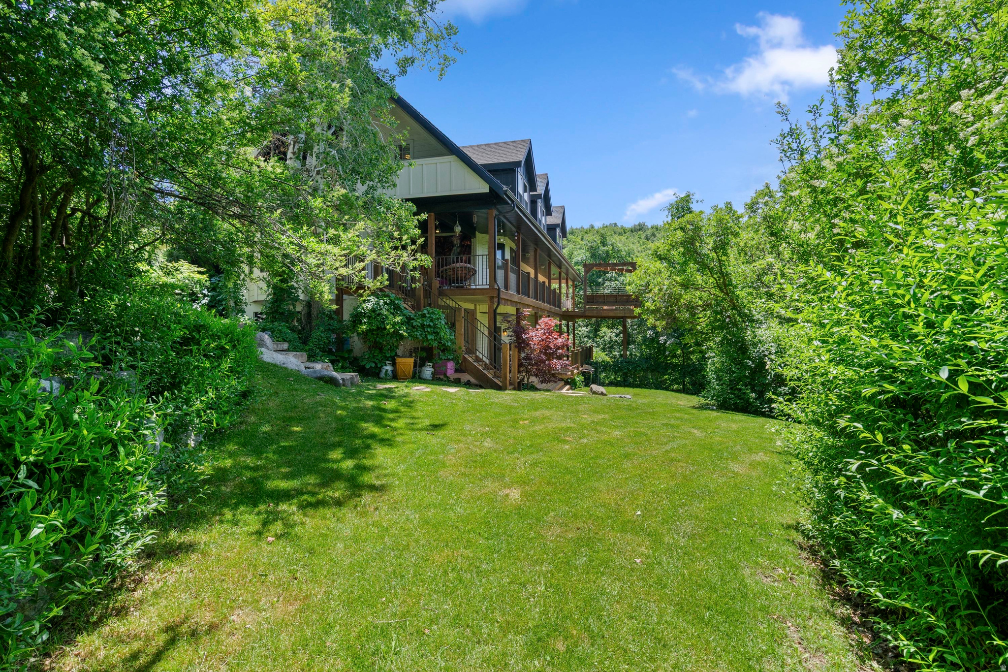 MAPLE COVE - Residential
