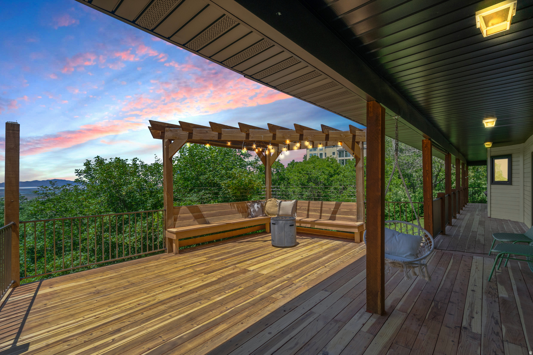 MAPLE COVE - Residential