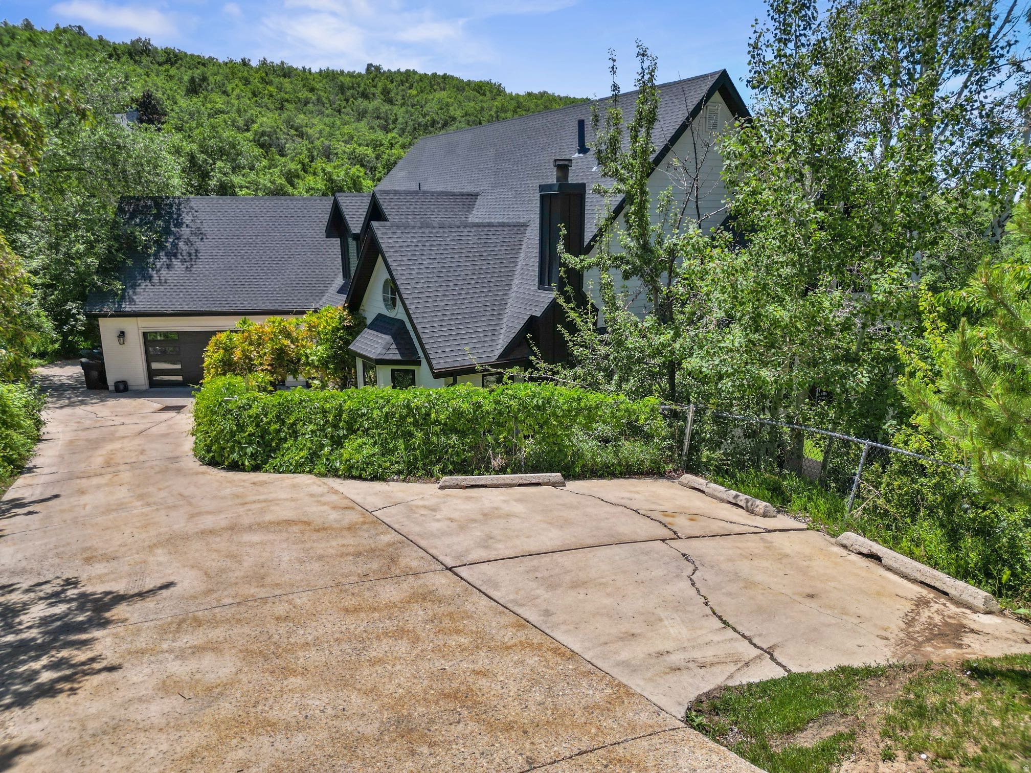 MAPLE COVE - Residential