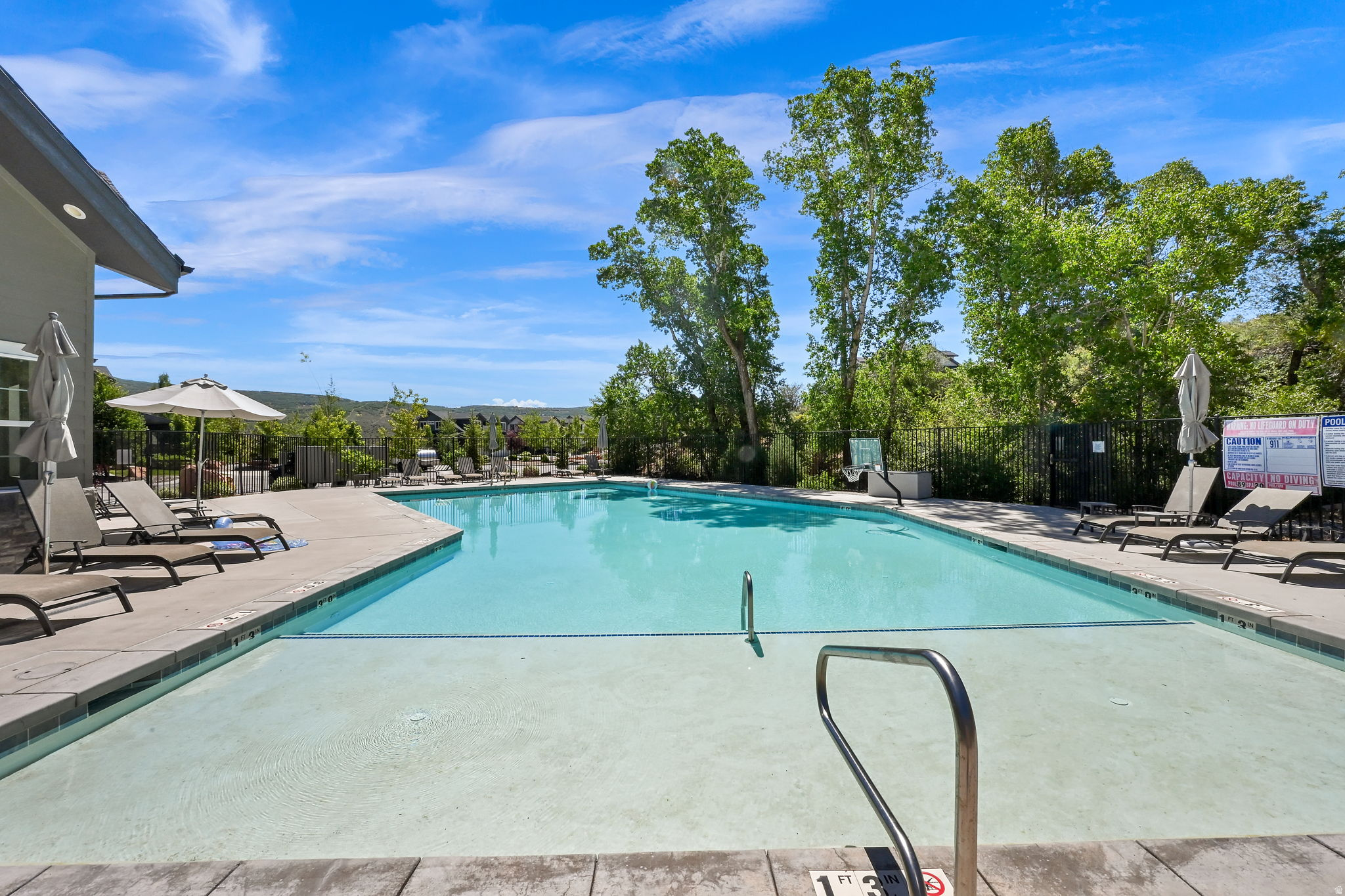 QUARRY SPRINGS AT PINEBROOK CONDO - Residential