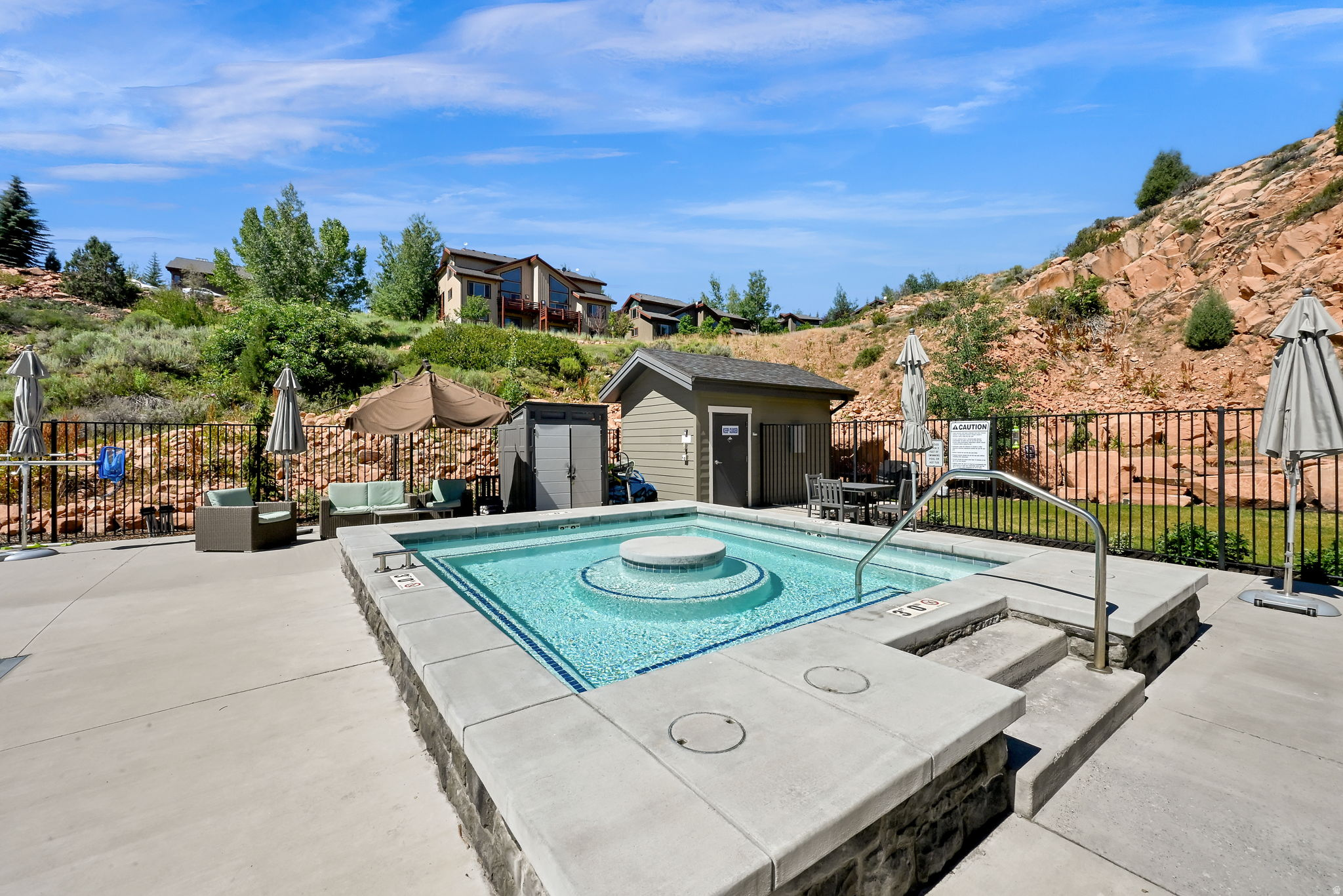 QUARRY SPRINGS AT PINEBROOK CONDO - Residential