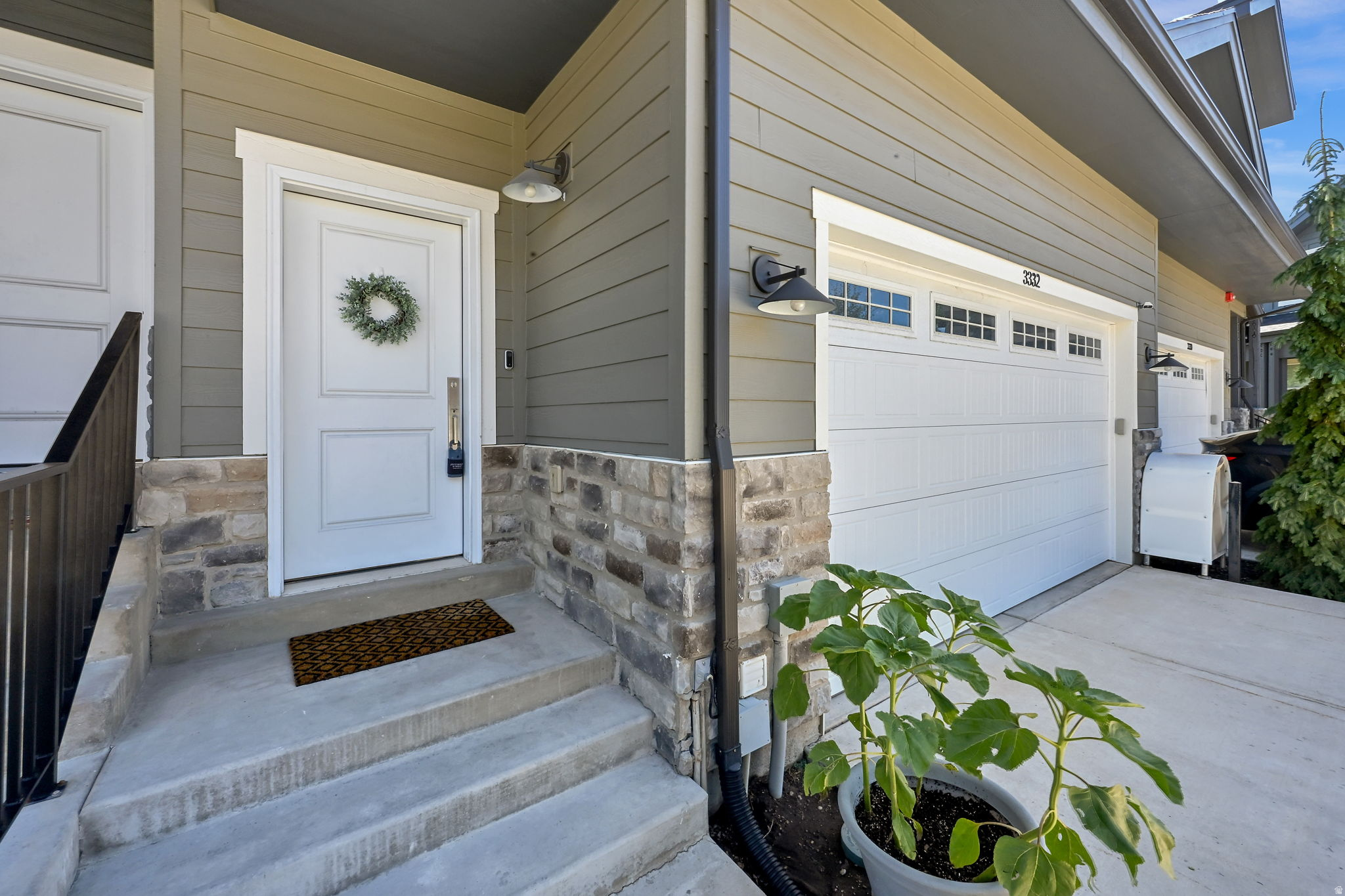 QUARRY SPRINGS AT PINEBROOK CONDO - Residential