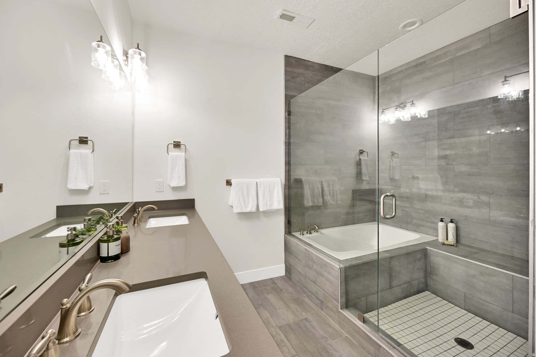 QUARRY SPRINGS AT PINEBROOK CONDO - Residential