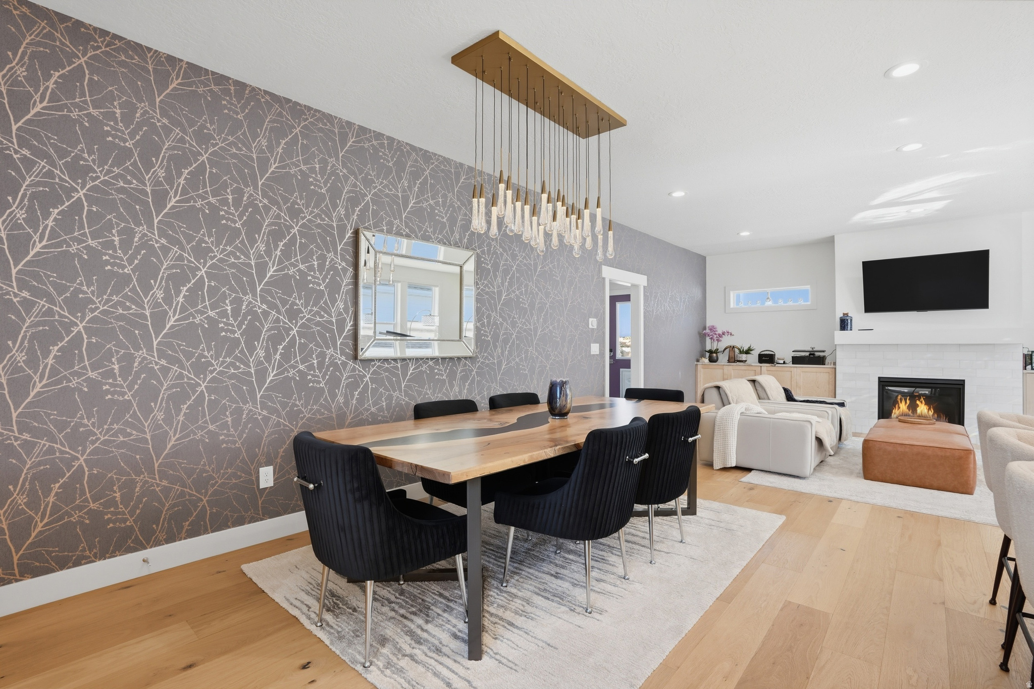 HOLLADAY COURT - Residential