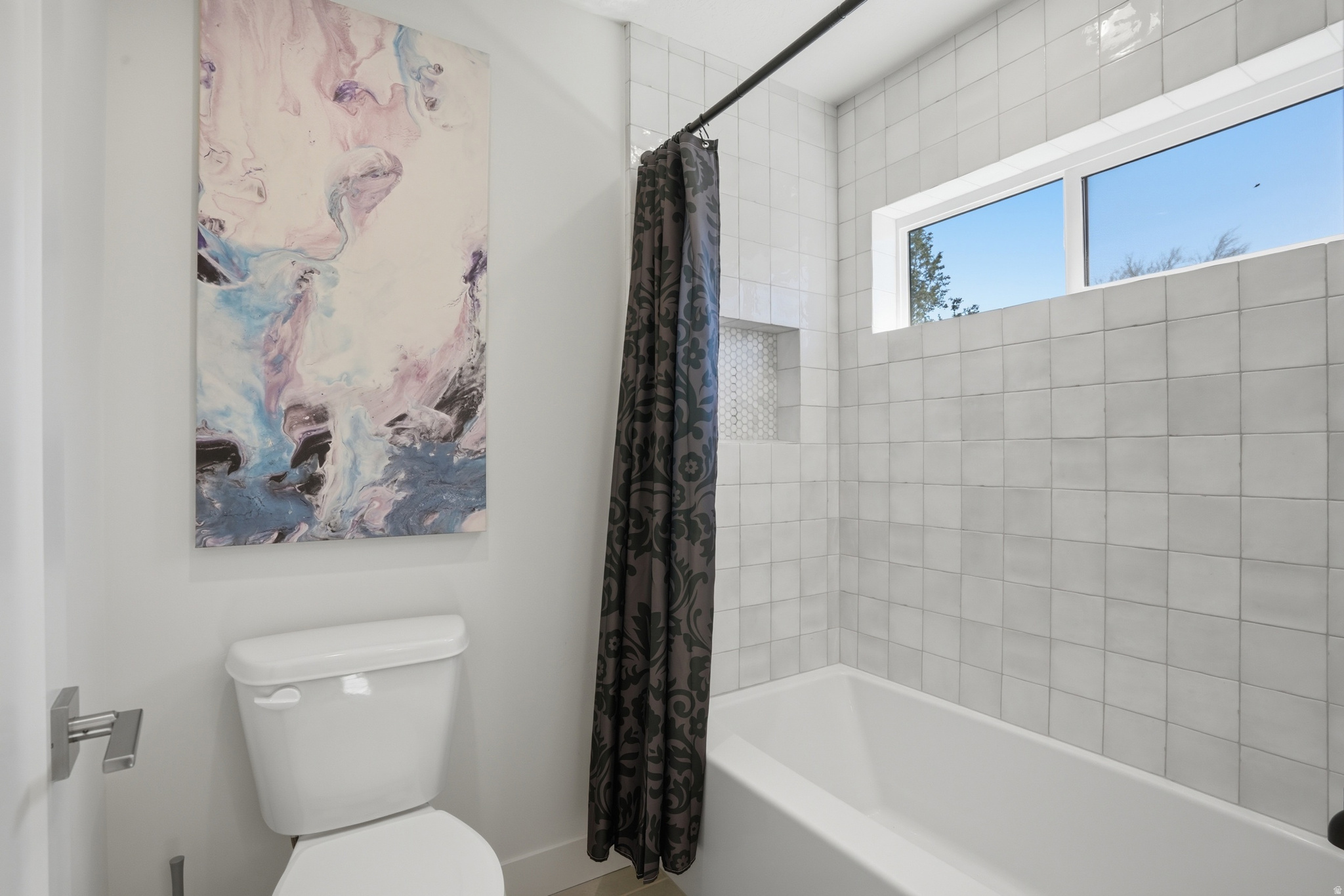 HOLLADAY COURT - Residential