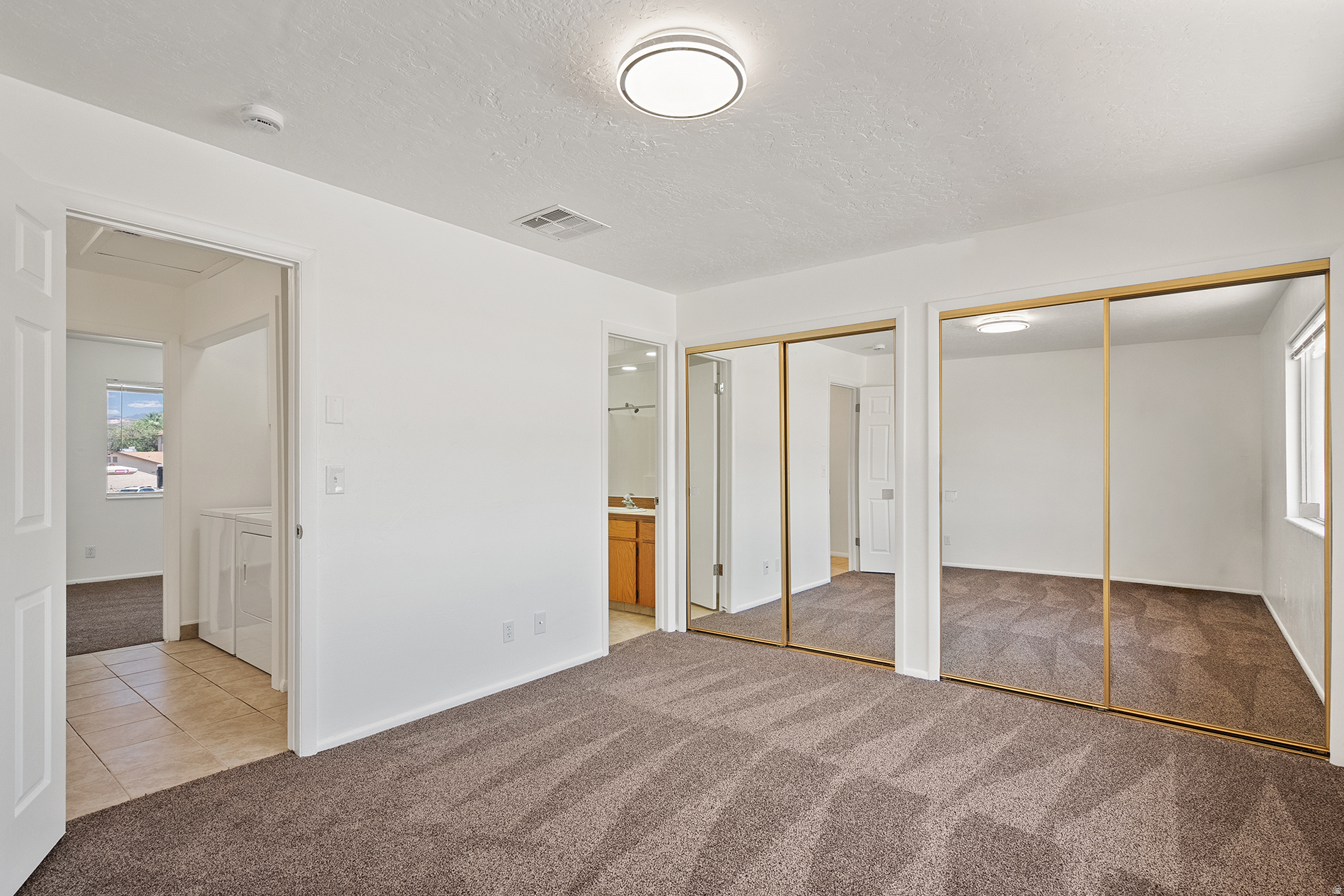 COLOR VIEW TH 1 - Residential