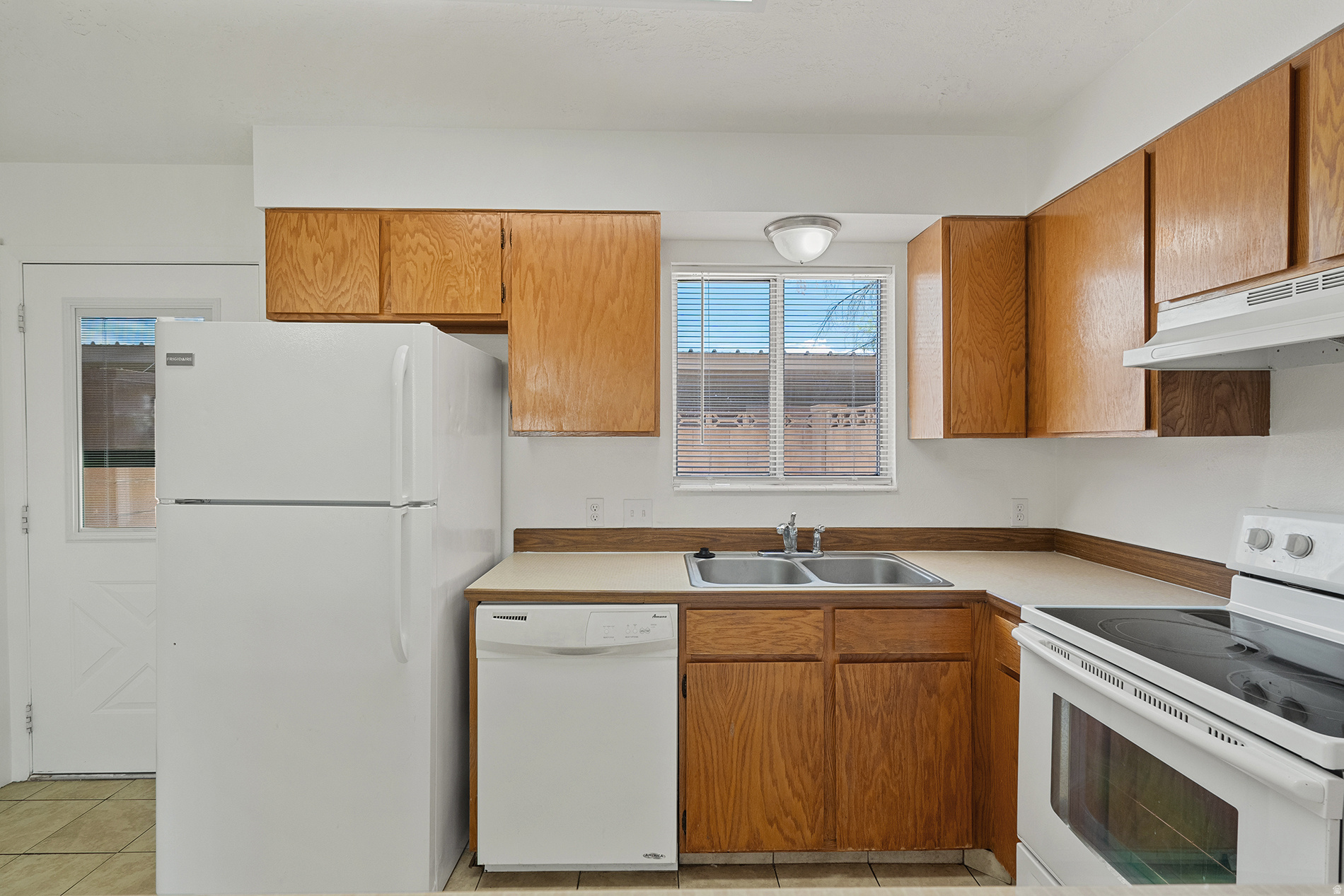 COLOR VIEW TH 1 - Residential